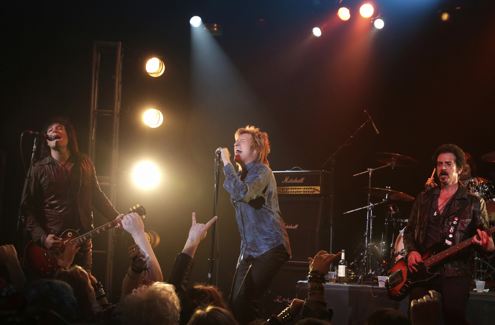 Sex&amp;Drugs&amp;Rock&amp;Roll - "Don't Wanna Die Anonymous" -- Ep 101 (Airs Thursday, July 16, 10:00 pm e/p) -- Pictured: (l-r) John Corbett as Flash, Denis Leary as Johnny Rock, John Ales as Rehab. CR. Patrick Harbron/FX