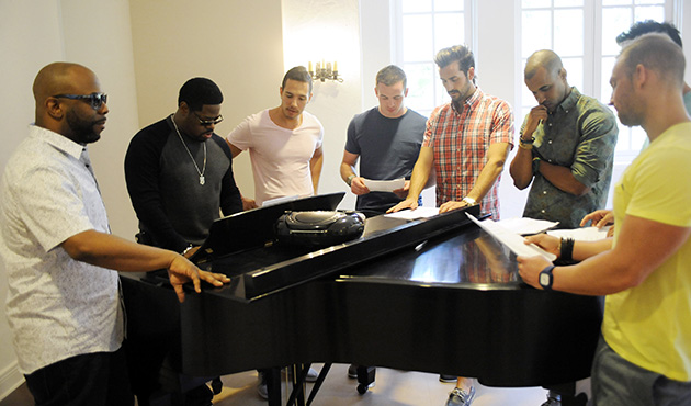 WANYA MORRIS AND NATHAN MORRIS OF BOYZ II MEN, TASOS, BRIAN, BRETT, RON, CODY