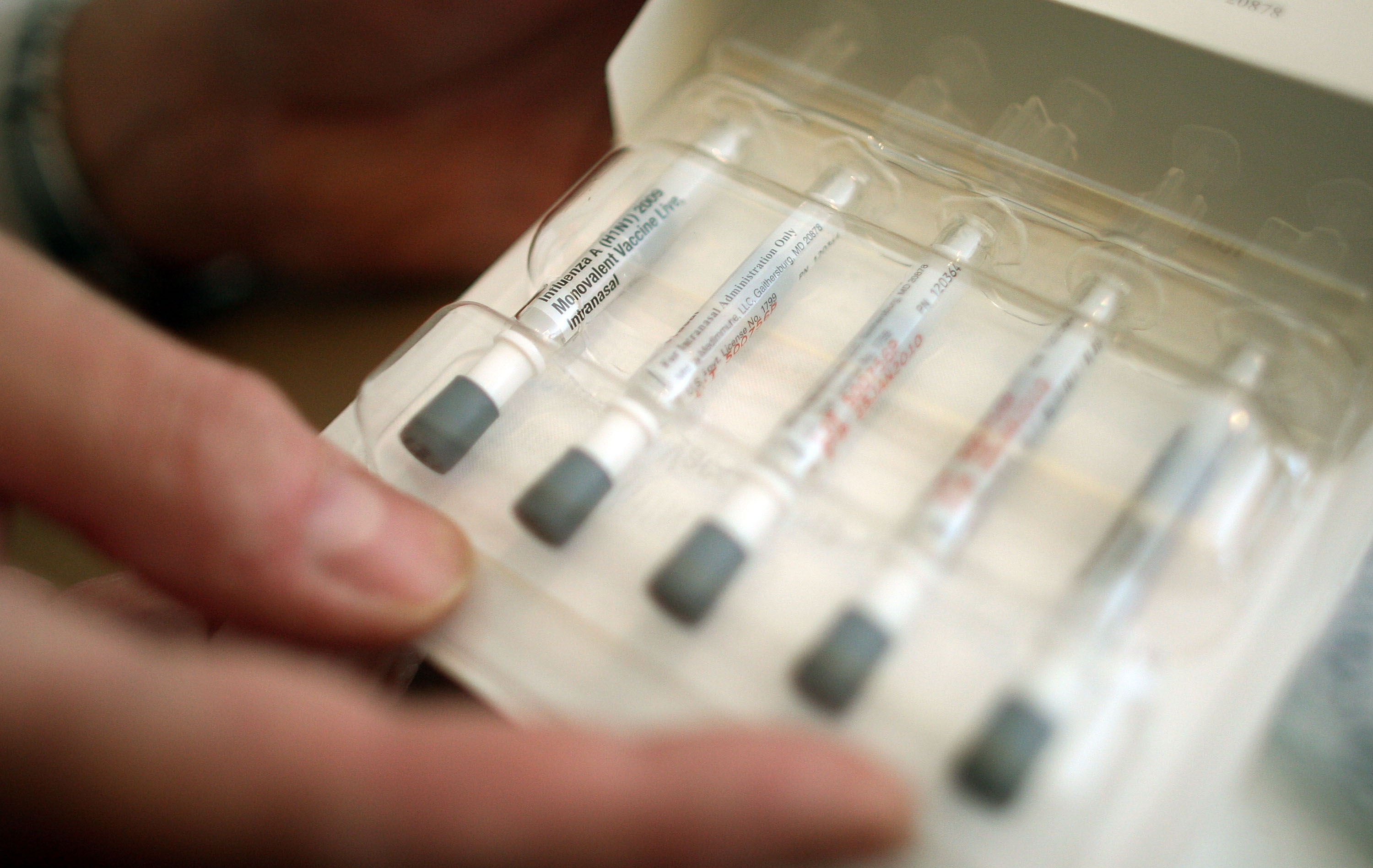 New York Health Care Workers Receive 1st Wave Of H1N1 Vaccinations