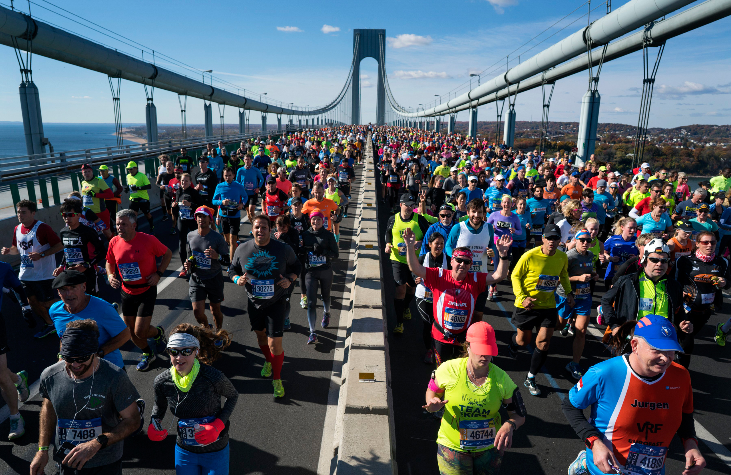 Runners cross the Verrazano-Narrows Bridge during the New York City Marathon on Sunday, Nov. 6, 2016, in New York. (AP Photo/Craig Ruttle)