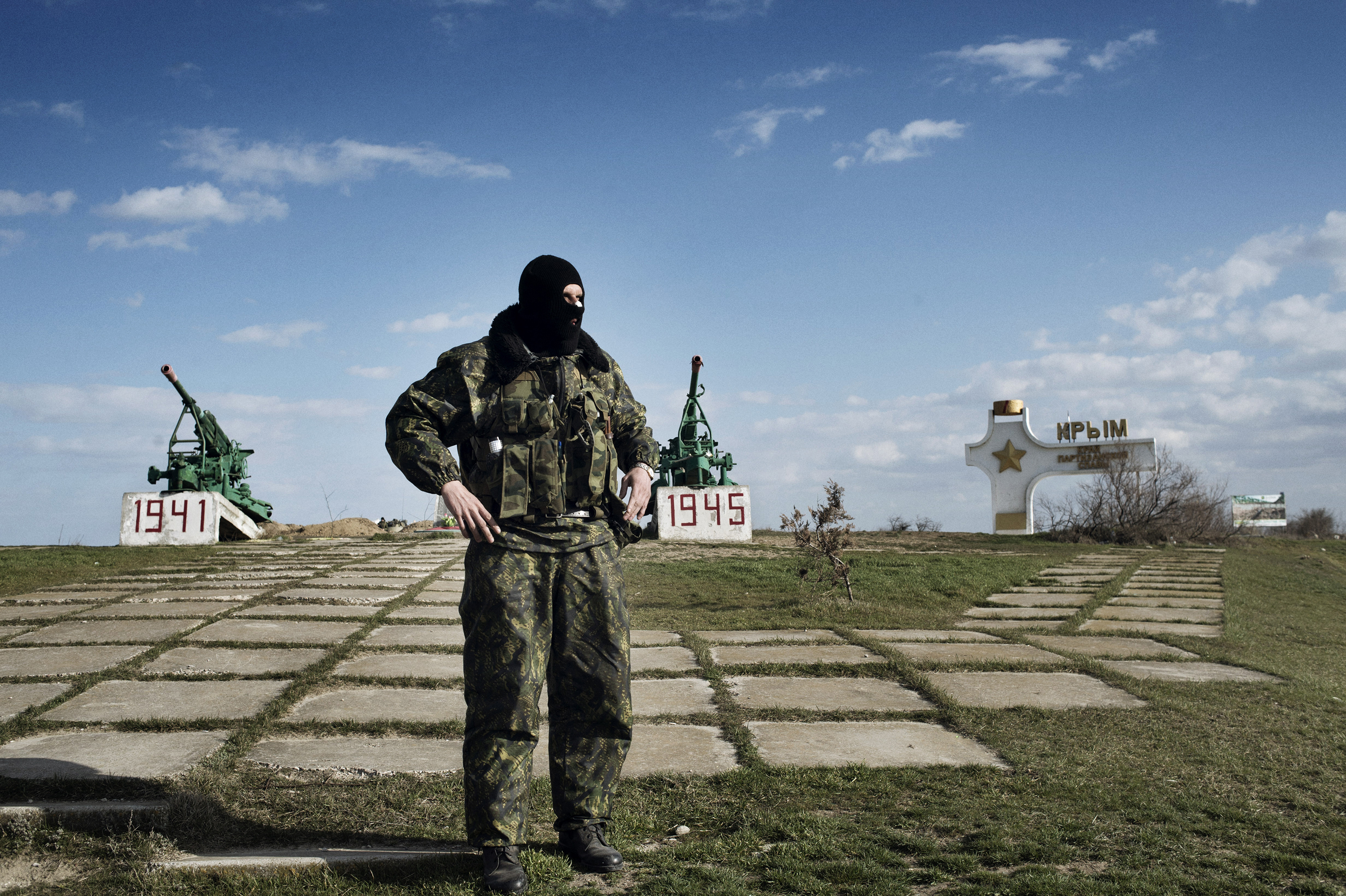 Crimea Ukraine Border Solider