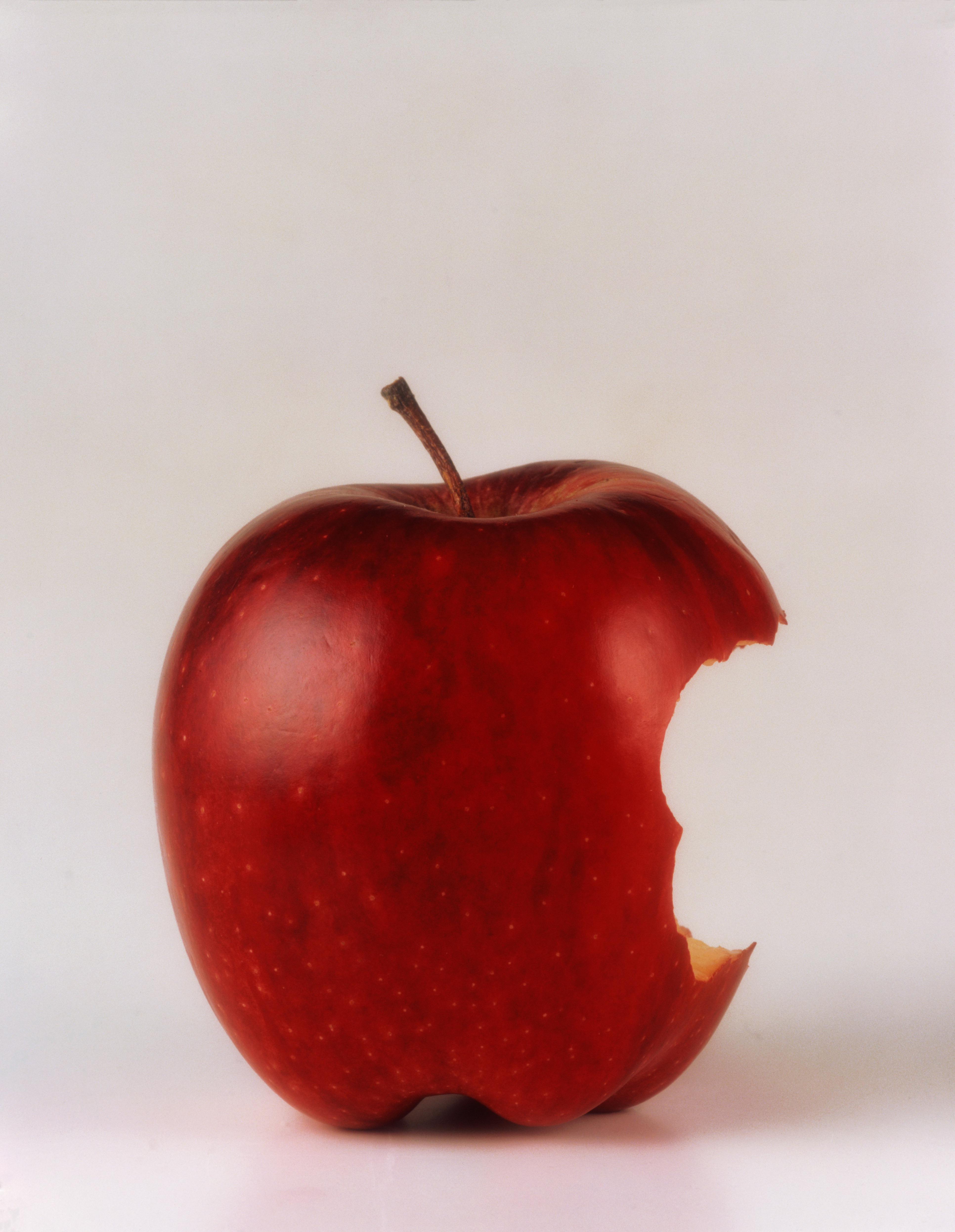 red-apple-bitten