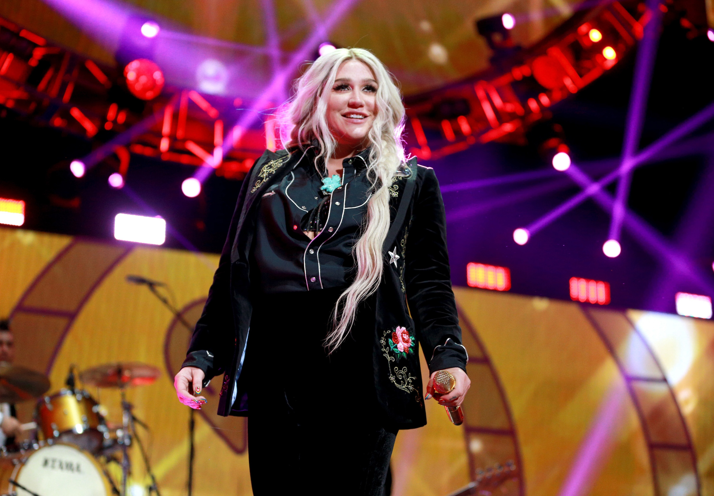 2017 iHeartRadio Music Festival - Night 2 - Show