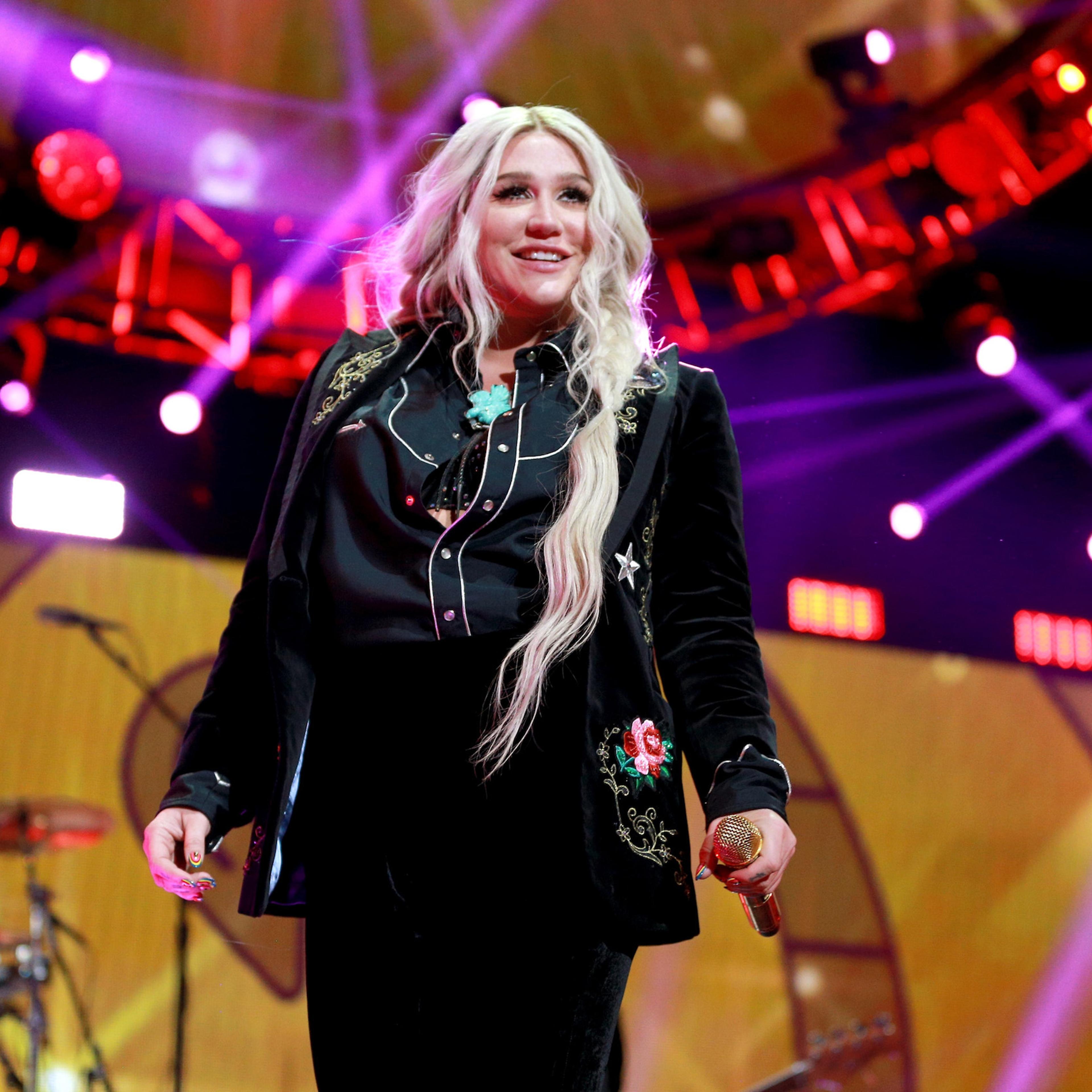 2017 iHeartRadio Music Festival - Night 2 - Show