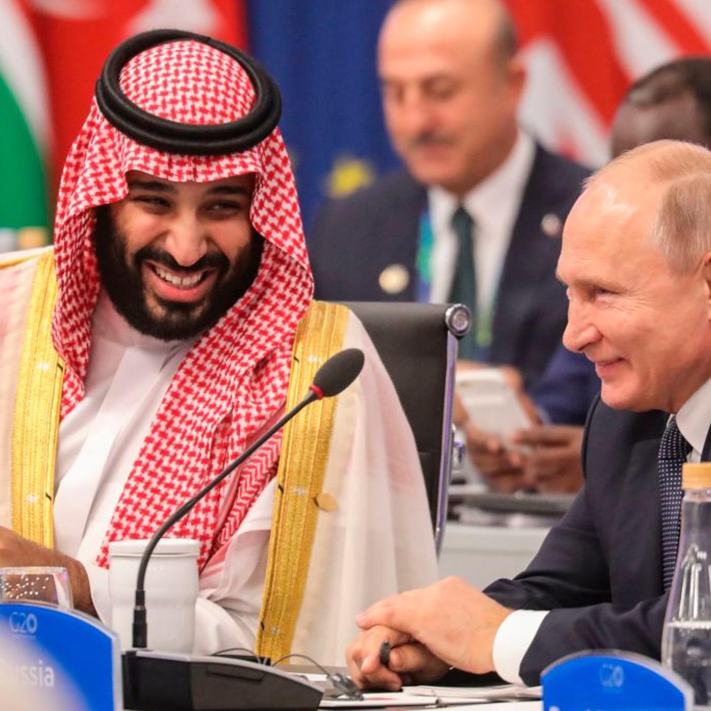 Russia's President Vladimir Putin and Saudi Arabia's Crown Prince Mohammed bin Salman attend the G20 Leaders' Summit
