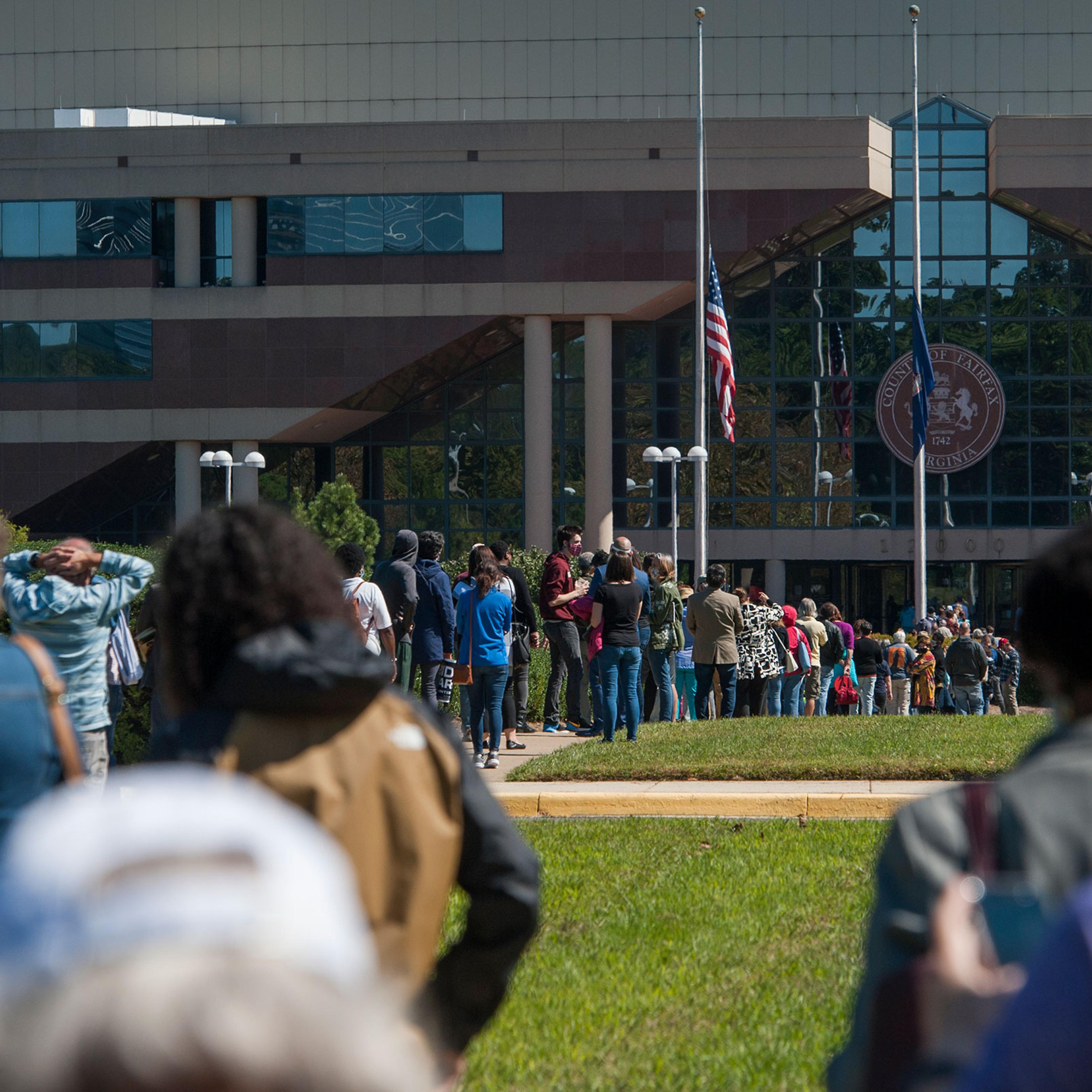 DC: Early General Election voting in Virginia.