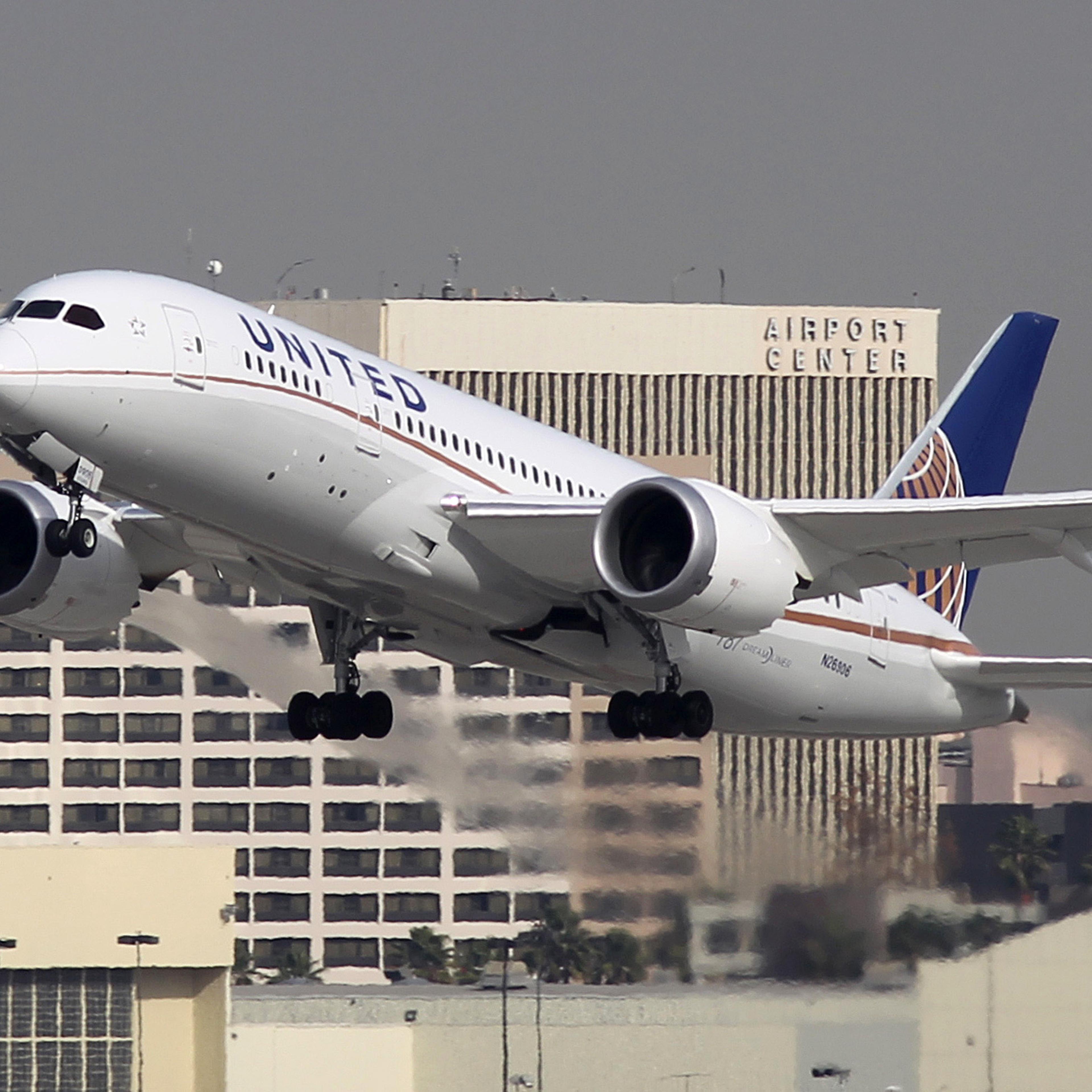 Boeing 787 Faces Renewed Scrutiny After Two New Mechanical Problems