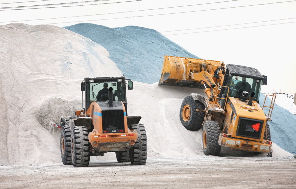 City Of Chicago Prepares For Another Winter Storm