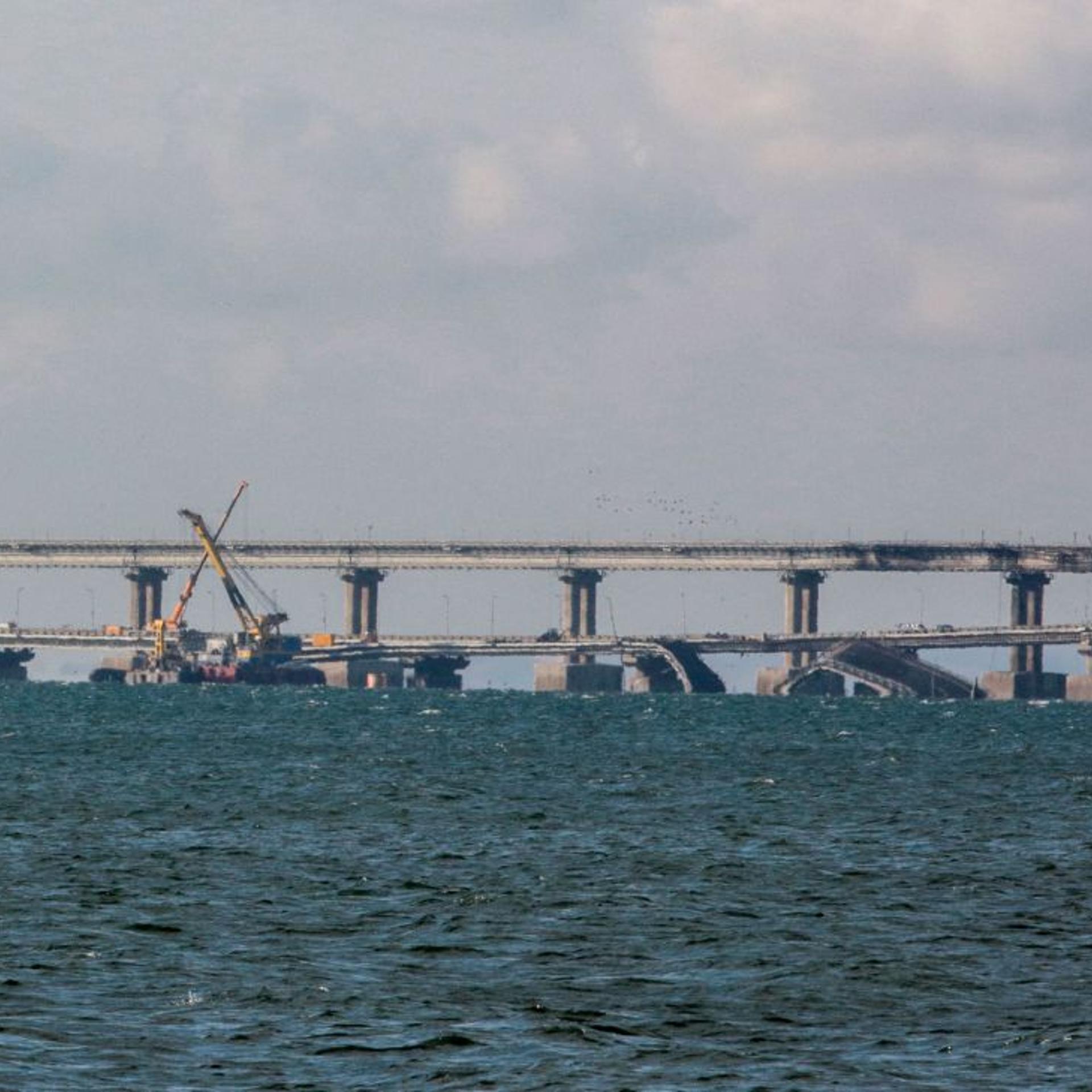 CRIMEA-UKRAINE-RUSSIA-CONFLICT-BRIDGE