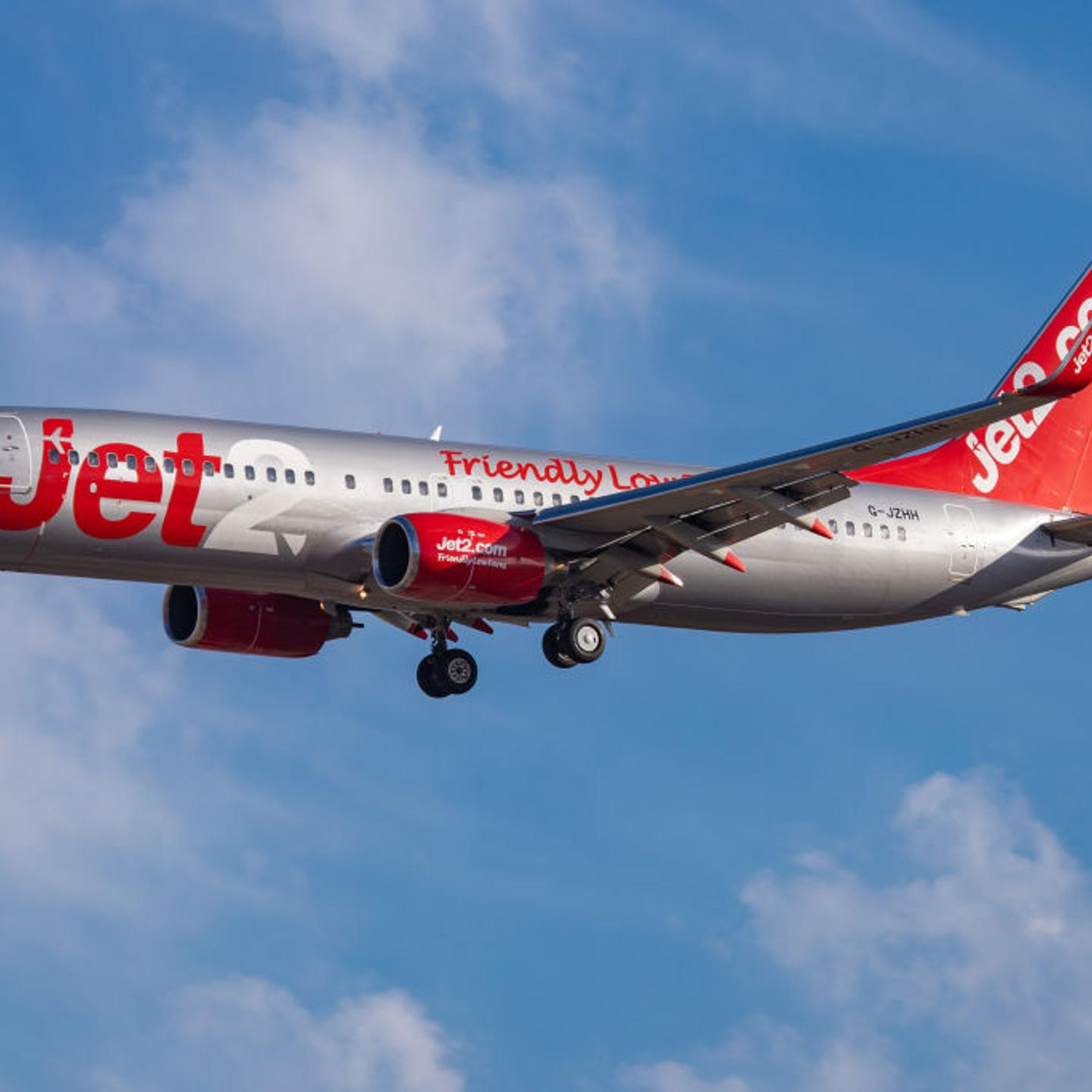 Jet2 Boeing 737-800 Landing In Tenerife