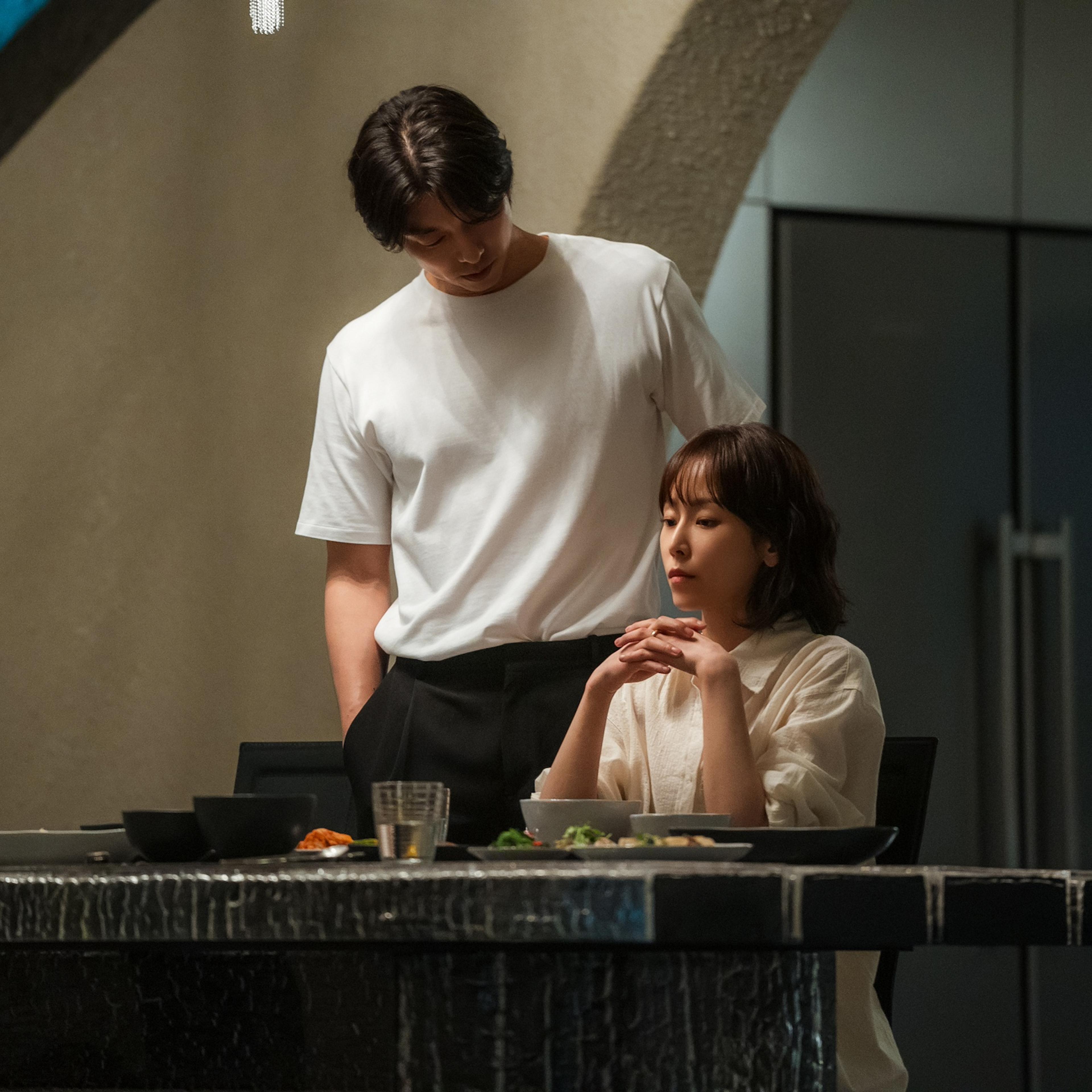 The Trunk (L to R) Gong Yoo as Han Jeong-won, Seo Hyun-jin as Noh In-ji in The Trunk Cr. Kim Seung-wan/Netflix © 2024
