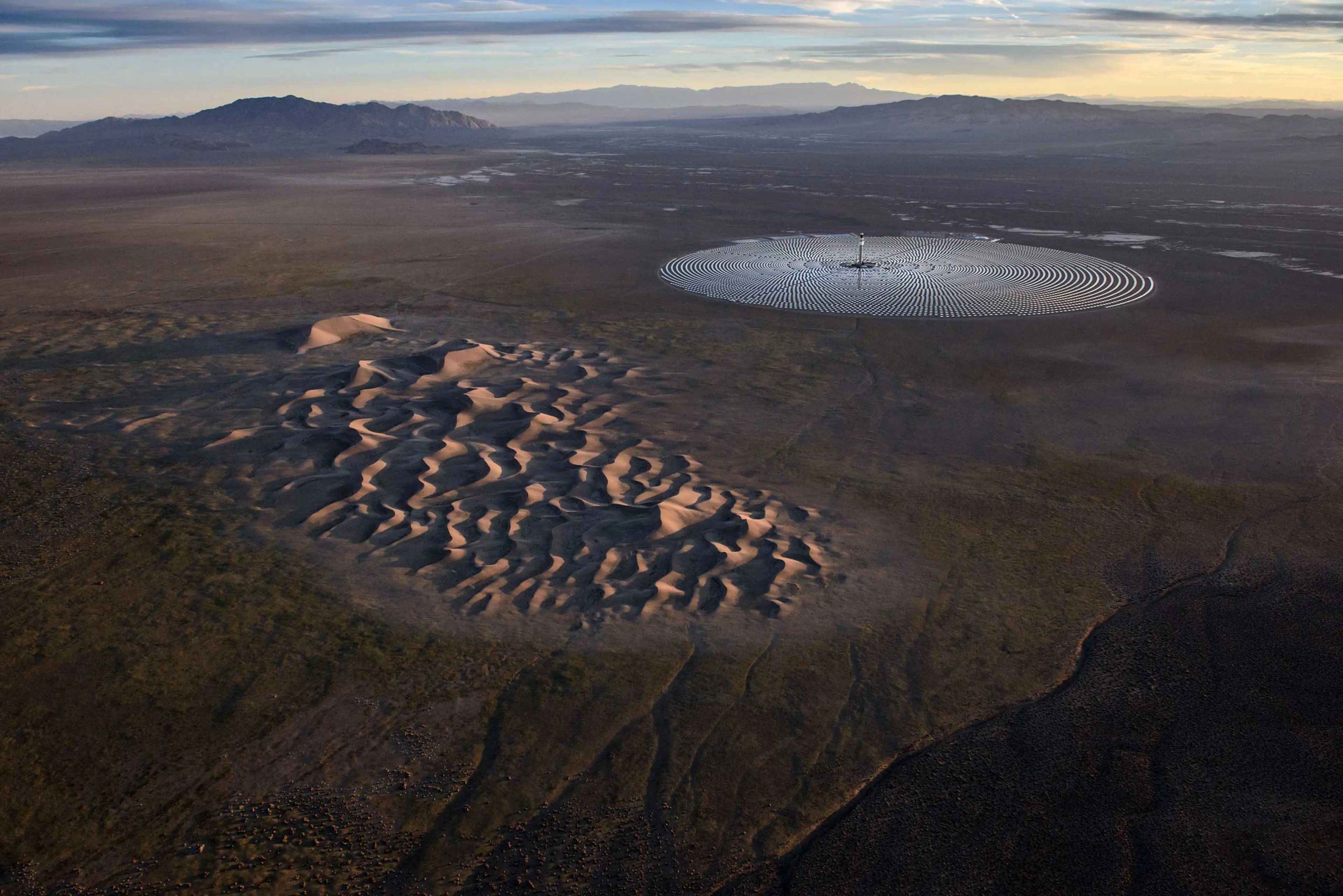 The Crescent Dunes Solar Energy Project, a 110 megawatt solar thermal power project, near Tonopah, Nevada. Jamey Stillings