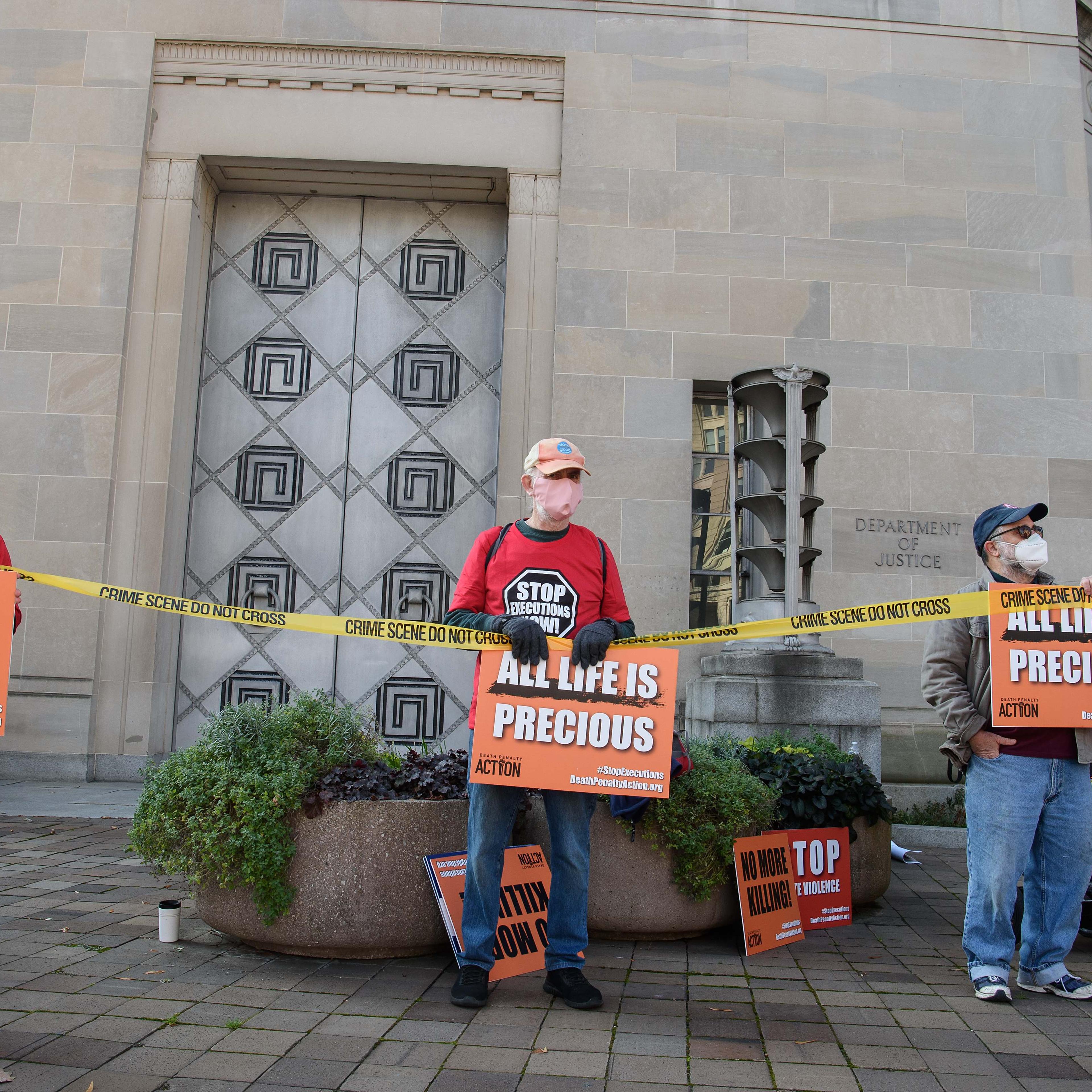 us-politics-executions-protest