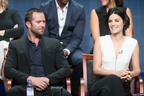 (Back L-R) Executive producer Sarah Schechter, actors Ashley Johnson, Rob Brown, Audrey Esparza (Front L-R) executive producer Greg Berlanti, actors Marianne Jean-Baptiste, Sullivan Stapleton, Jaimie Alexander and creator/executive producer Martin Gero s