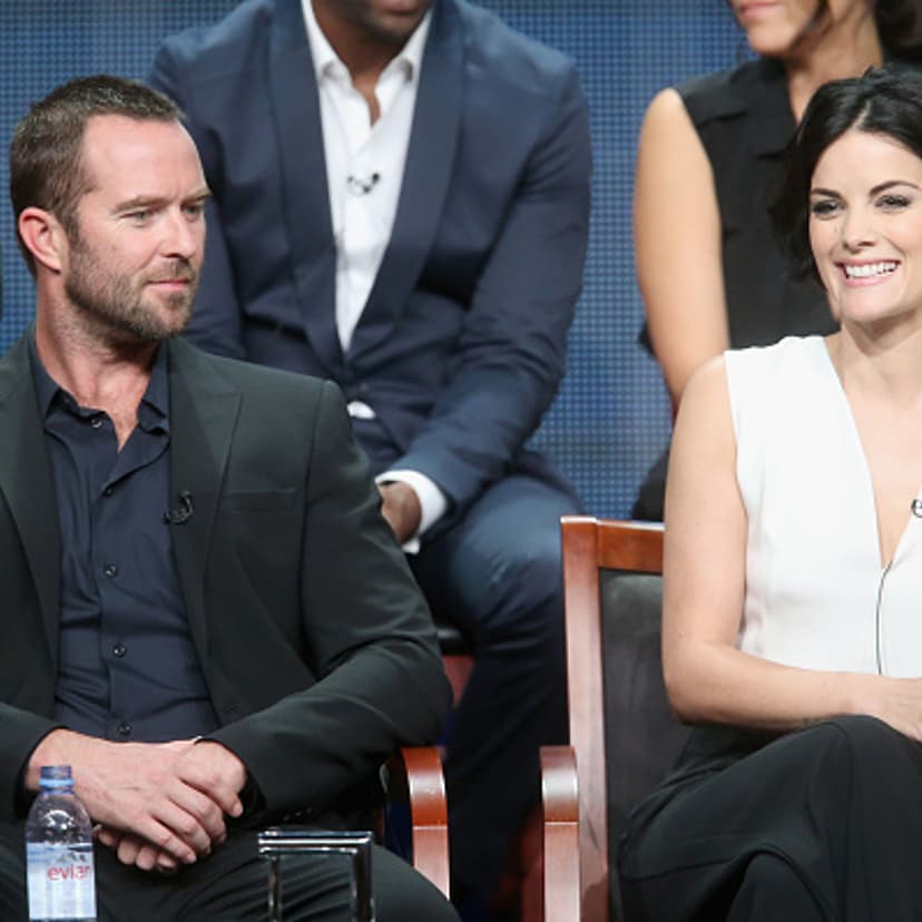 (Back L-R) Executive producer Sarah Schechter, actors Ashley Johnson, Rob Brown, Audrey Esparza (Front L-R) executive producer Greg Berlanti, actors Marianne Jean-Baptiste, Sullivan Stapleton, Jaimie Alexander and creator/executive producer Martin Gero s