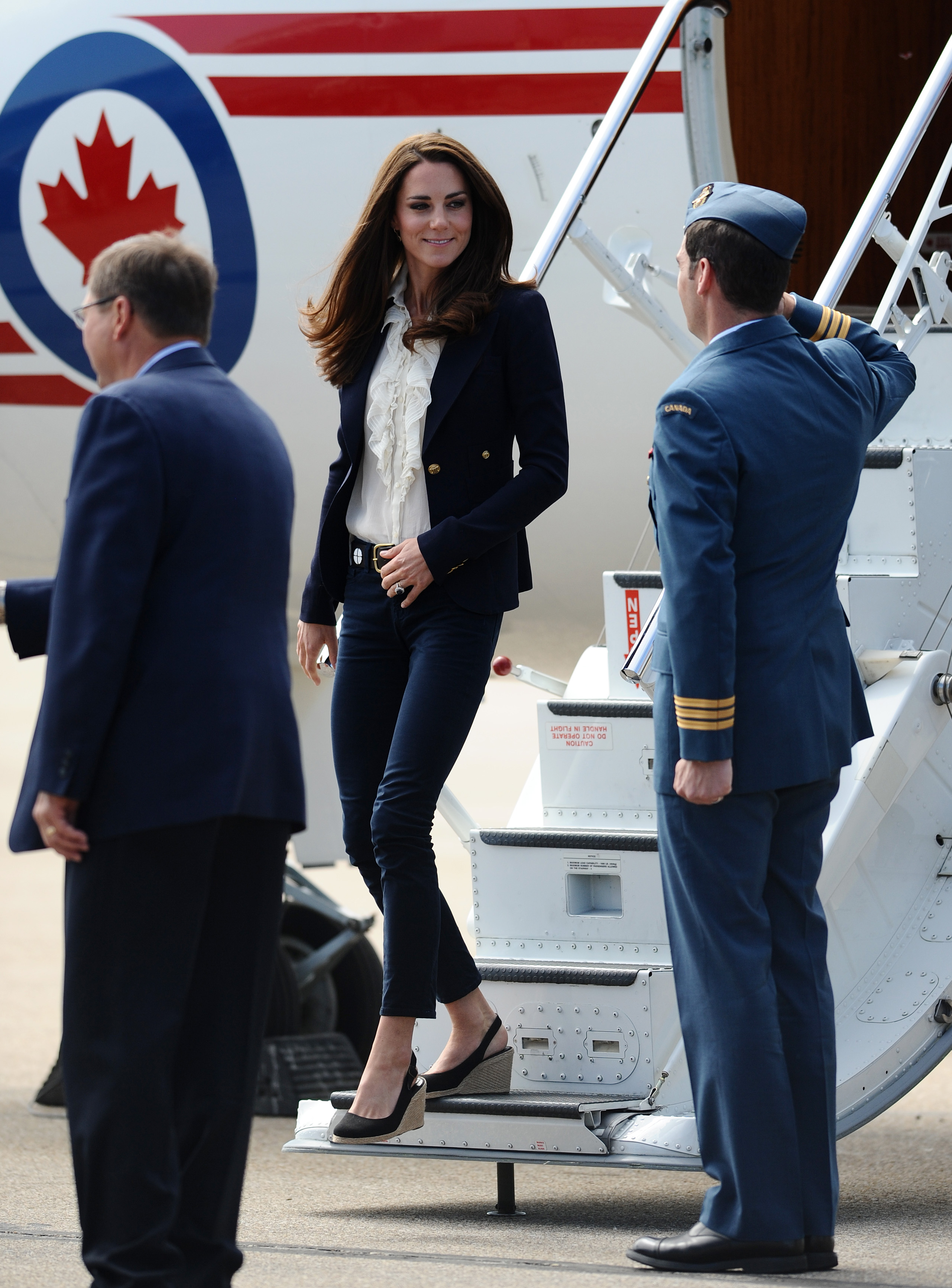 Kate Middleton can wear them, but can you imagine the current Queen in jeans?