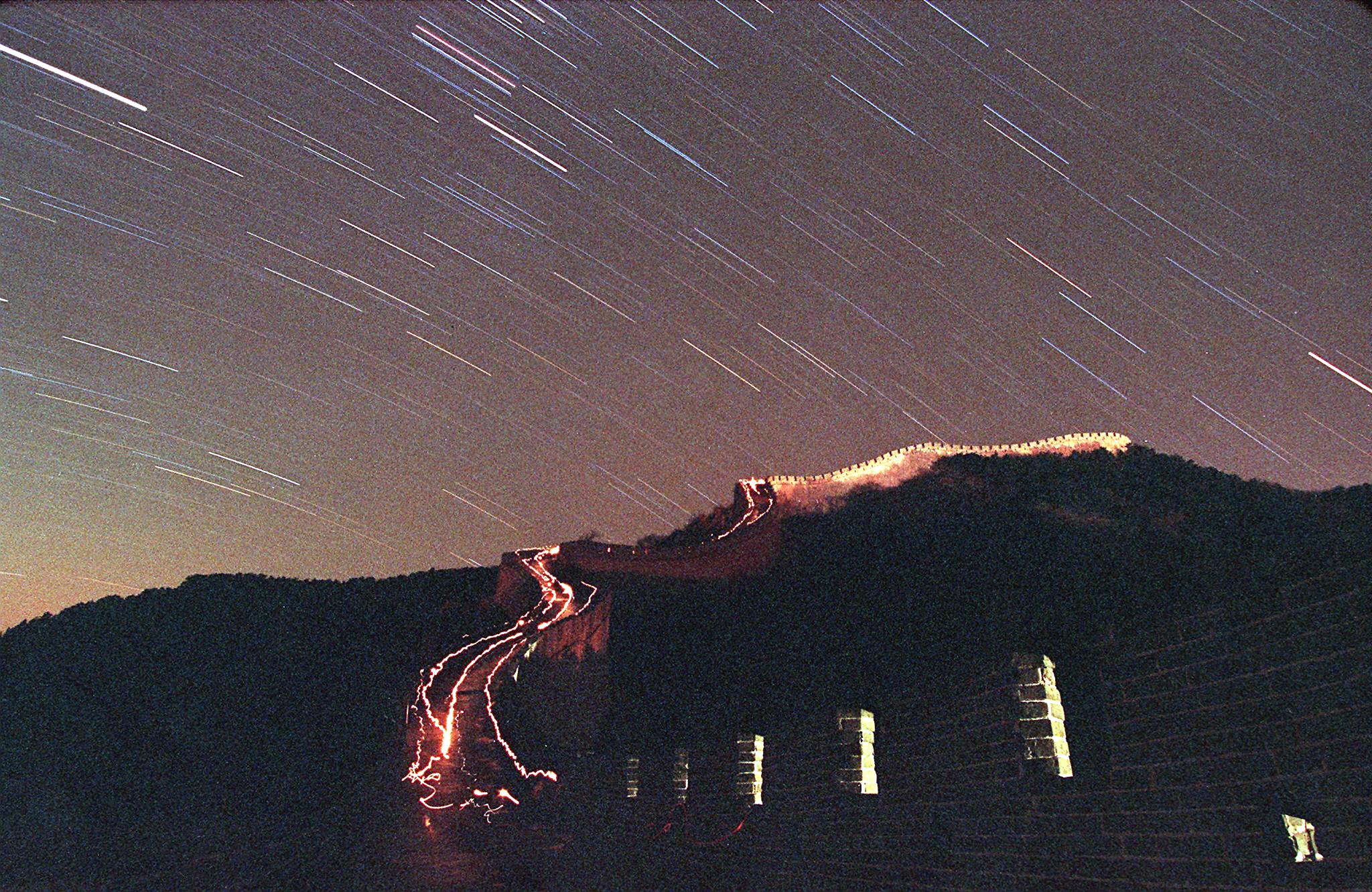 The Leonid meteor shower lights up the sky above C