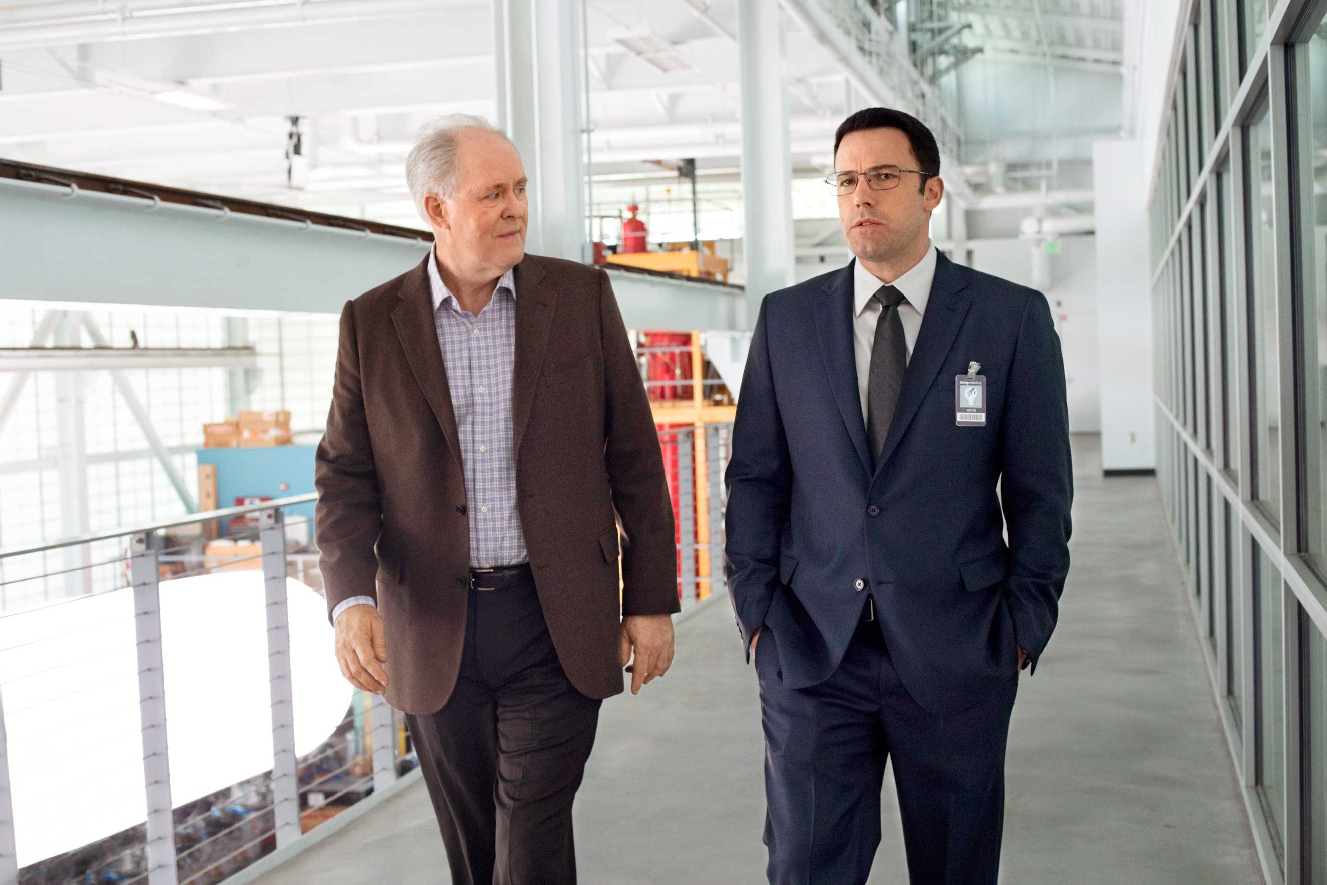 the-accountant-ben-affleck-john-lithgow-warner-bros