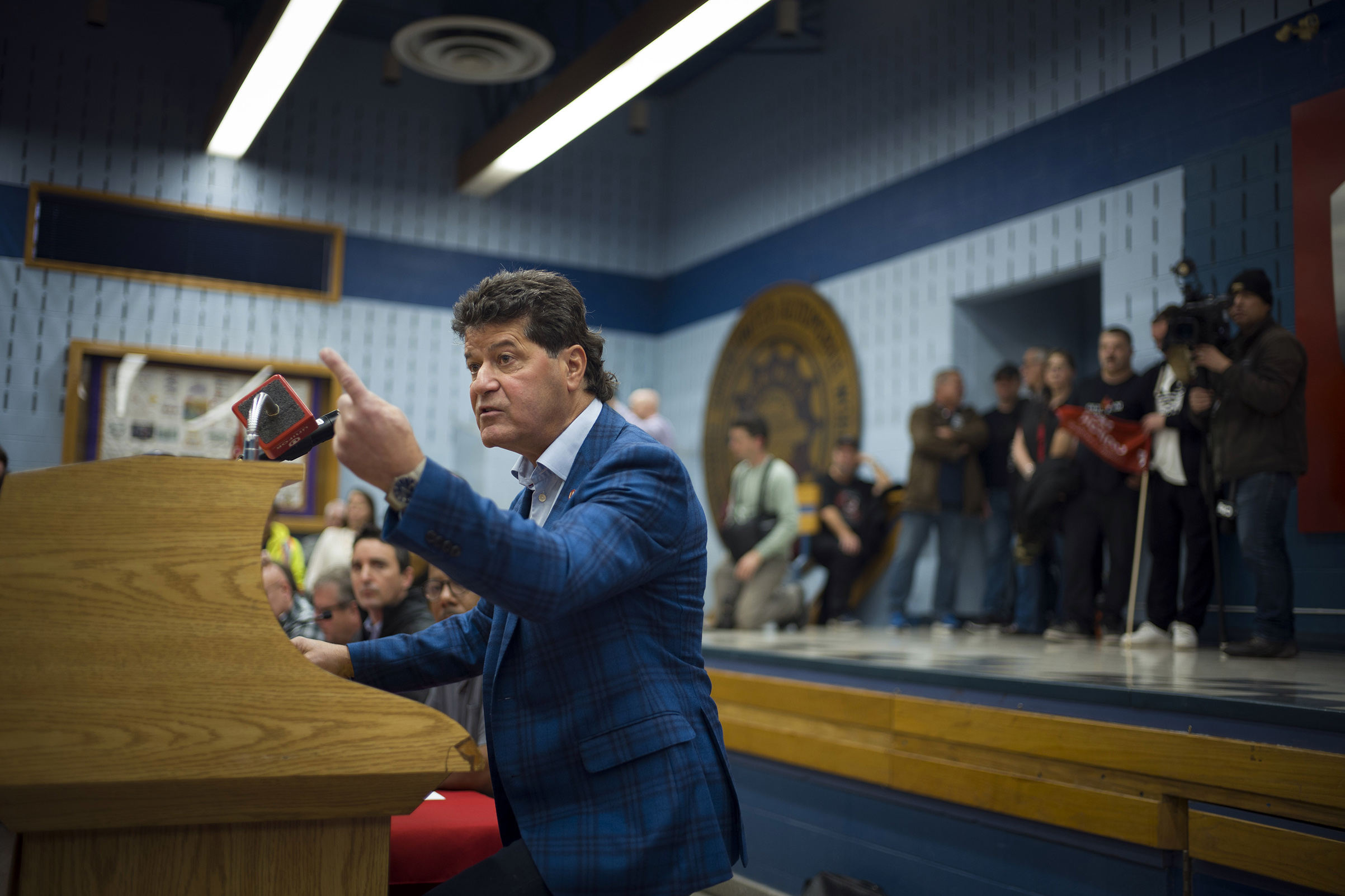 Jerry Dias, president of the trade union Unifor, speaks to General Motors employees at the union hall in Oshawa, Ontario, Canada, on Monday, Nov. 26, 2018. GM said Monday that it plans to idle three car plants, including Oshawa, and two transmission plan