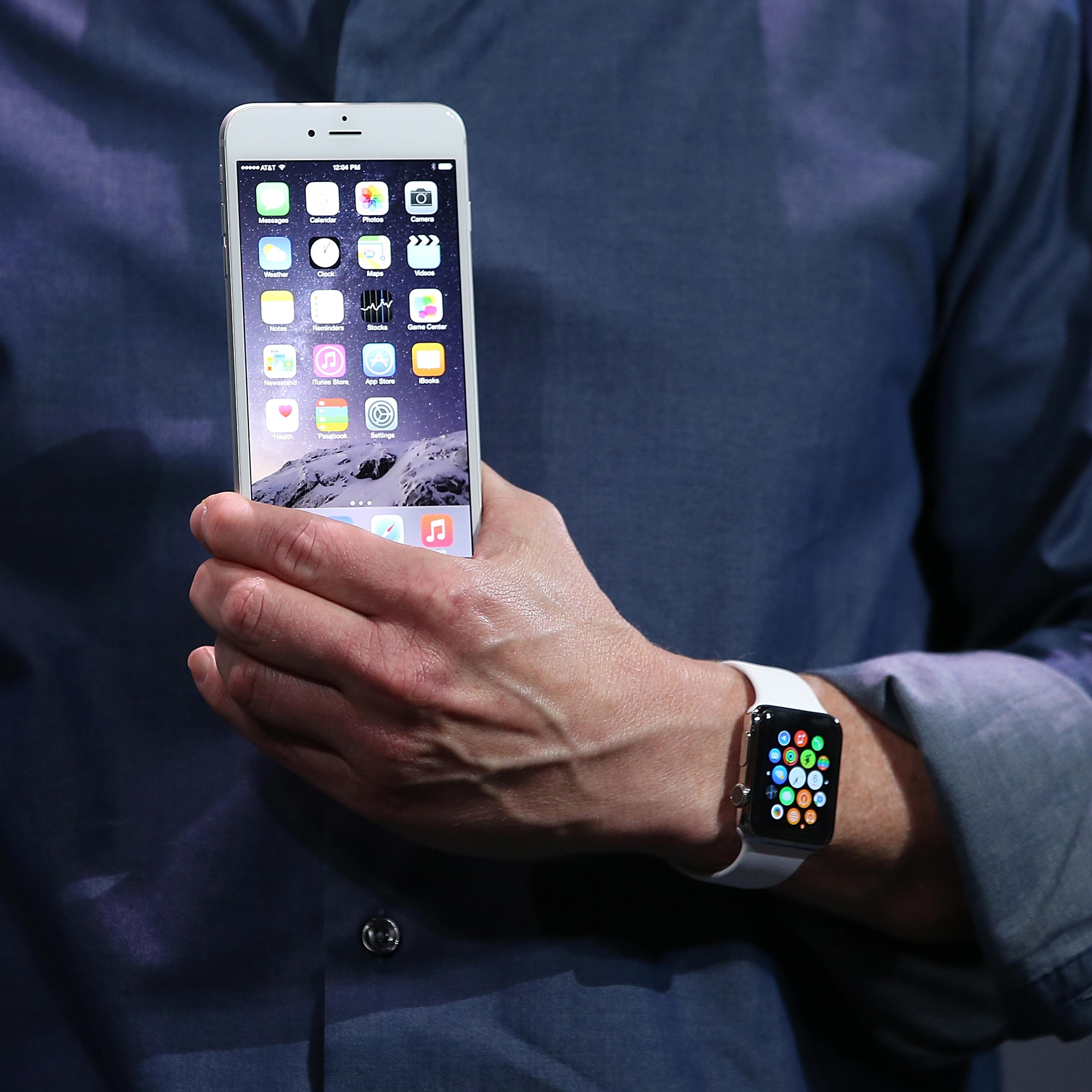 Apple Unveils iPhone 6