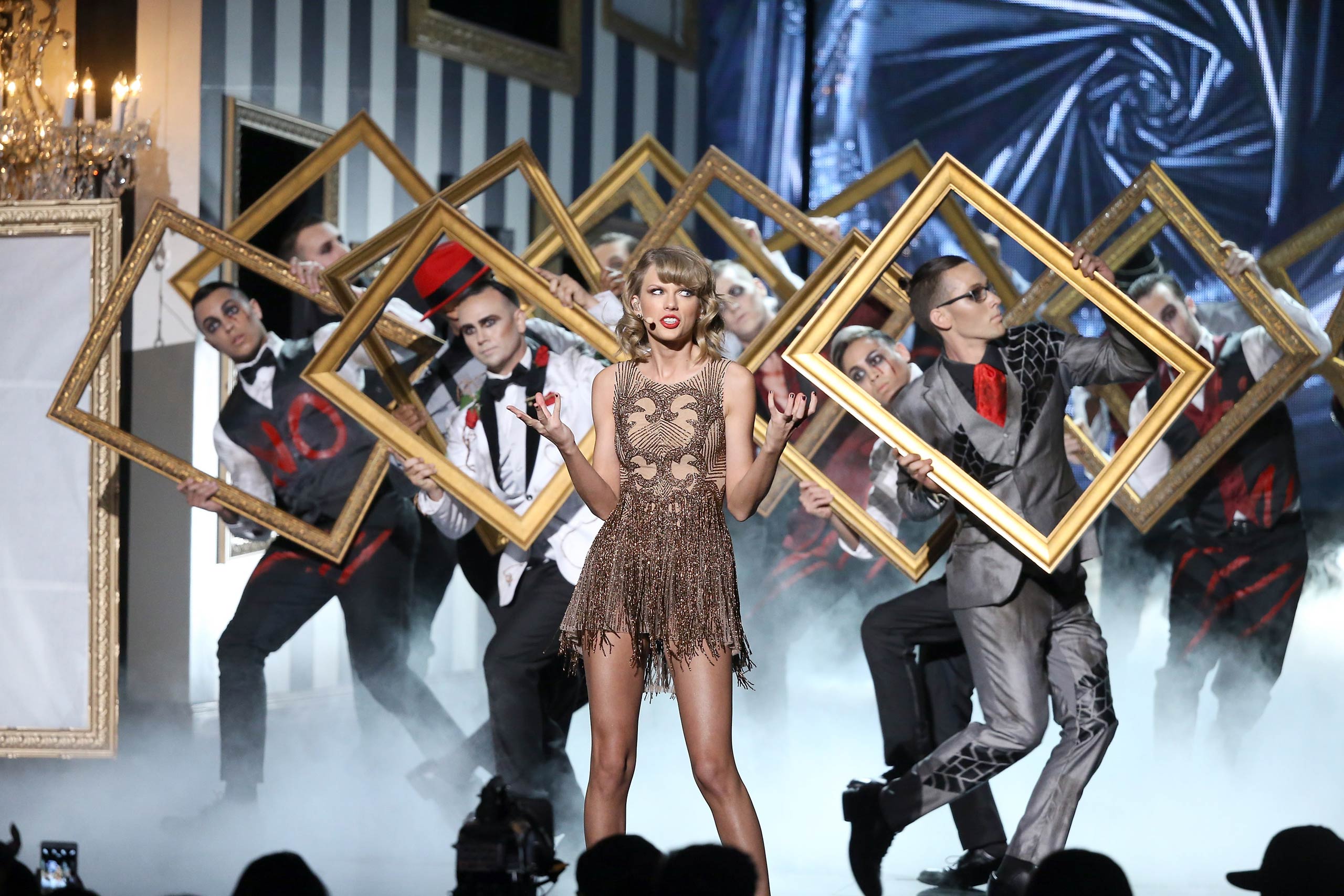 2014 American Music Awards - Show