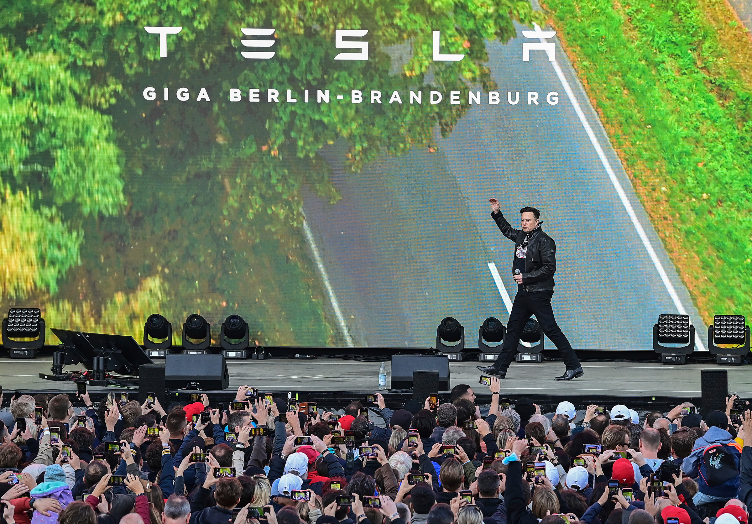 Image from article: Elon Musk Is TIME’s 2021 Person of the Year