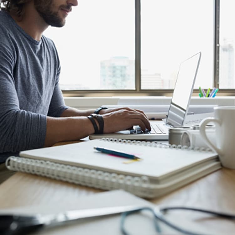 business-man-using-laptop