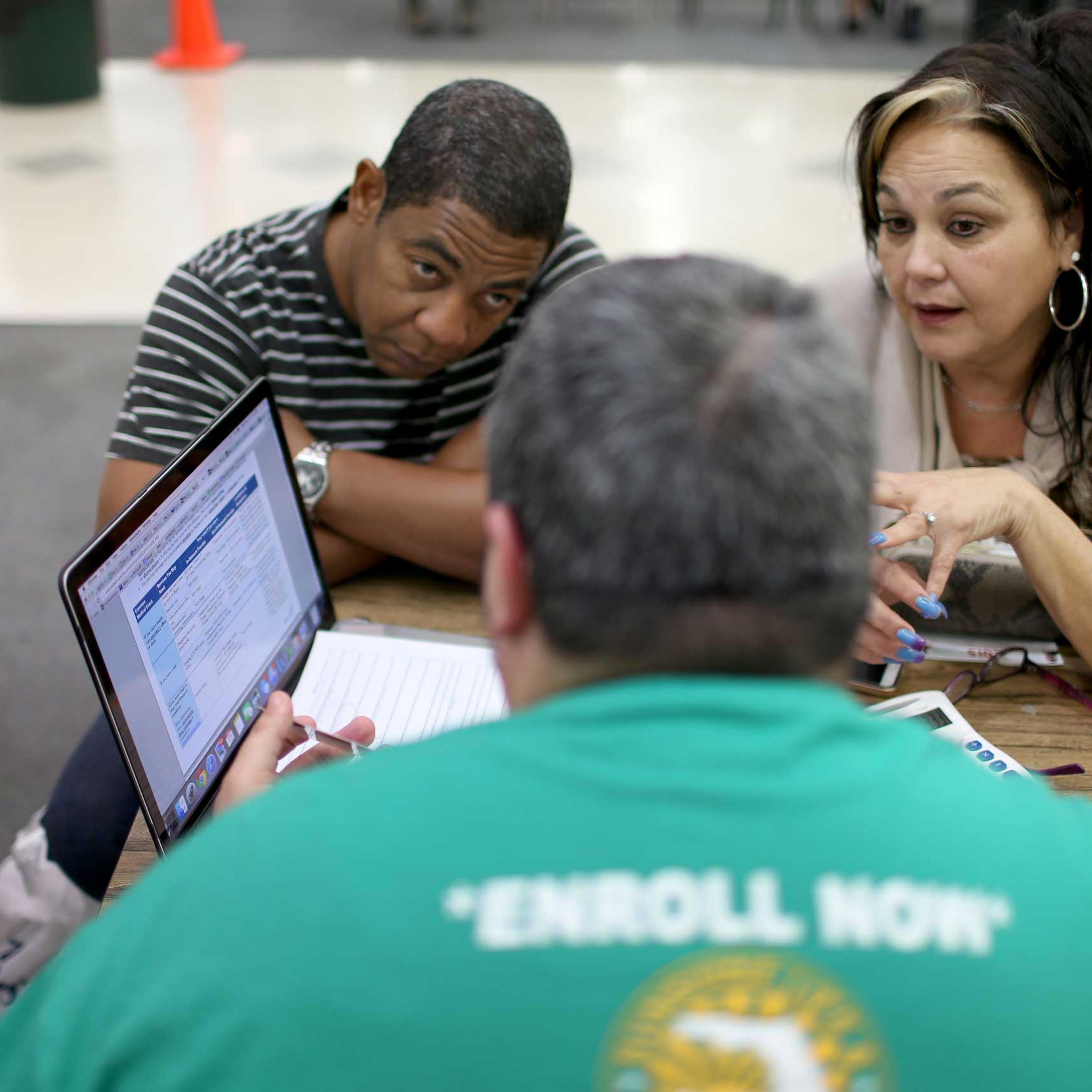 People Rush To Enroll Before Deadline For Affordable Care Act