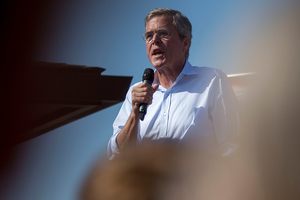 Jeb Bush, former governor of Florida and 2016 Republican presidential candidate, speaks to attendees at the Iowa State Fair Soapbox in Des Moines, Iowa, U.S., on Friday, Aug. 14, 2015.