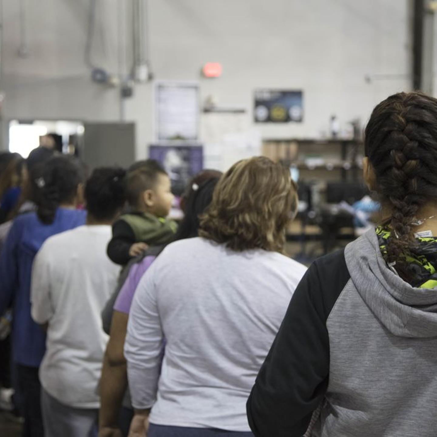 Illegal border crossers detained in Texas