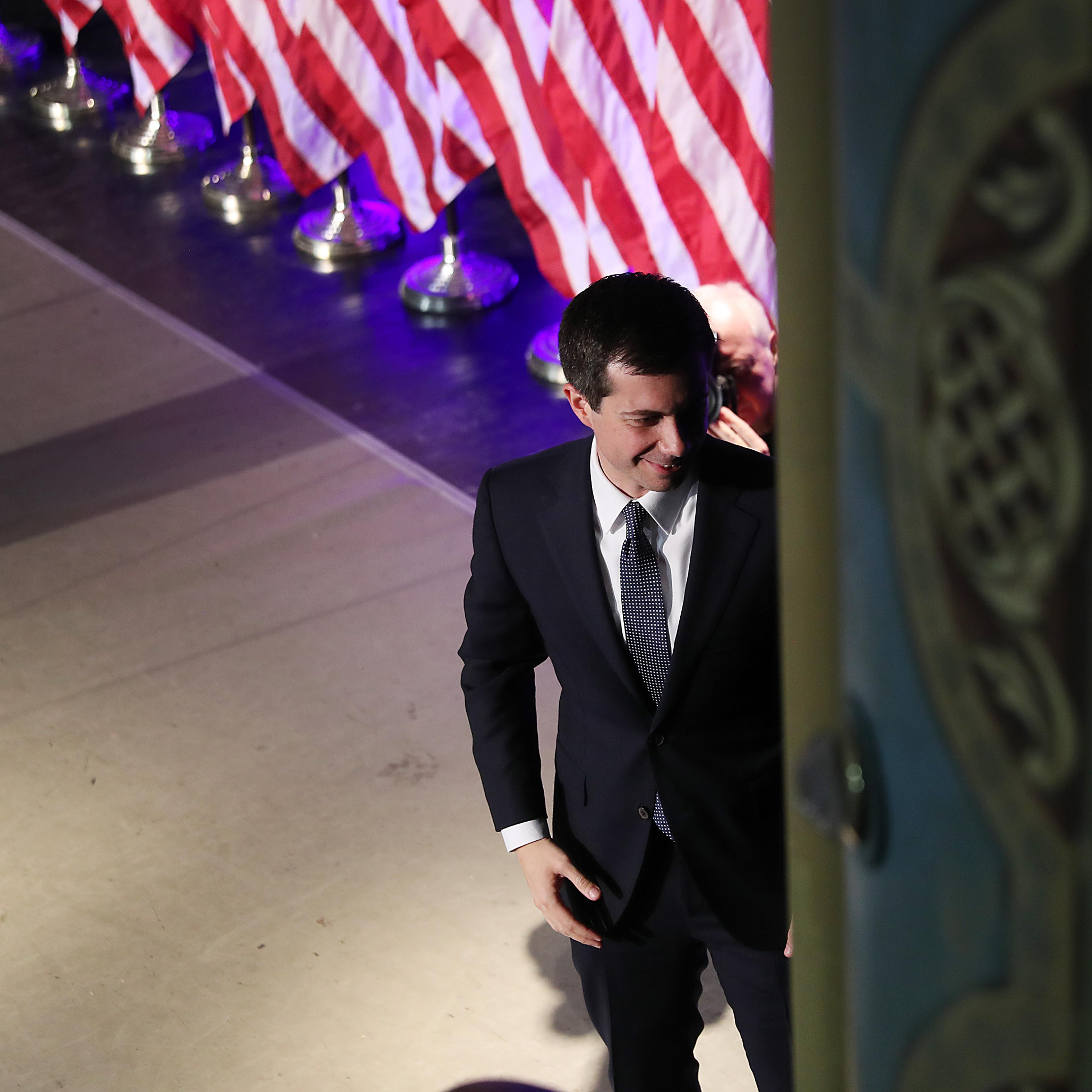 Democratic Presidential Candidate Pete Buttigieg Embarks On Campaign Bus Tour In New Hampshire