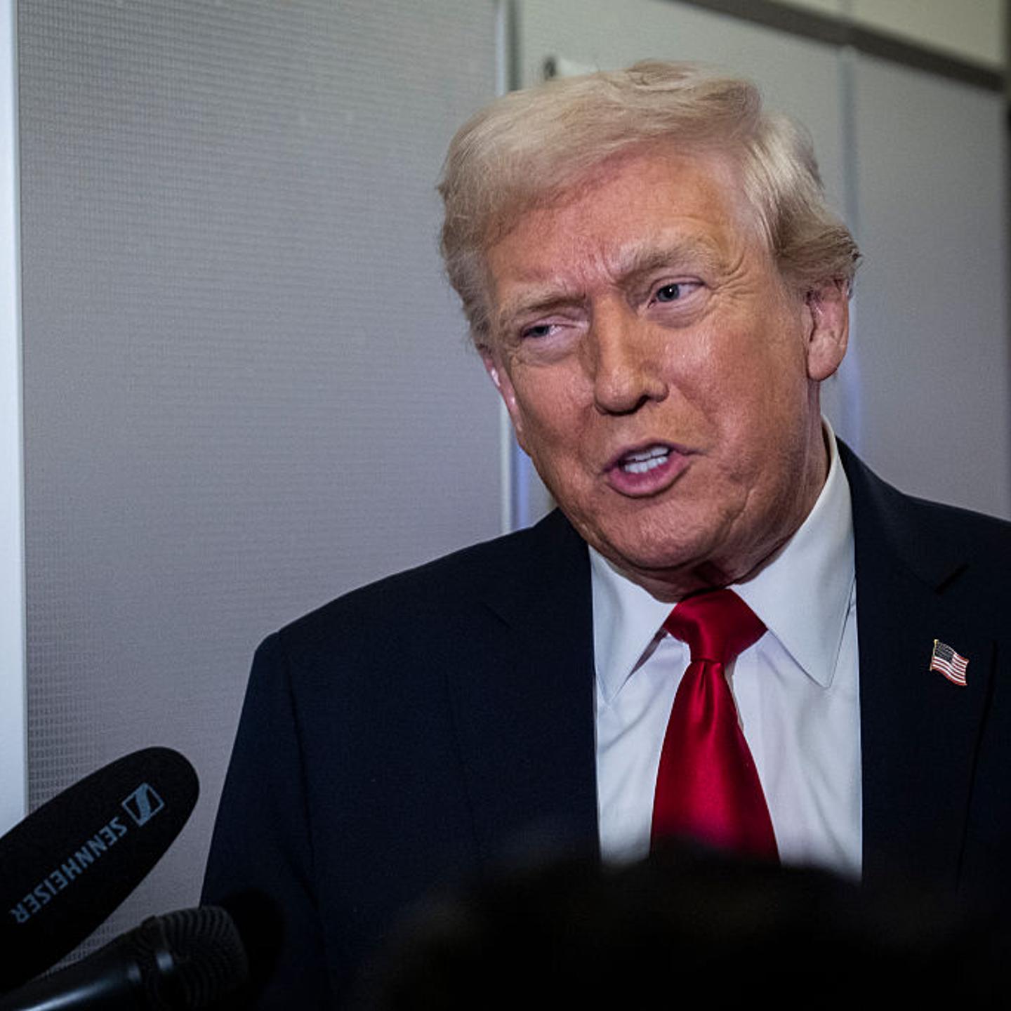 President Trump Departs Washington To Spend Thanksgiving Weekend In Florida
