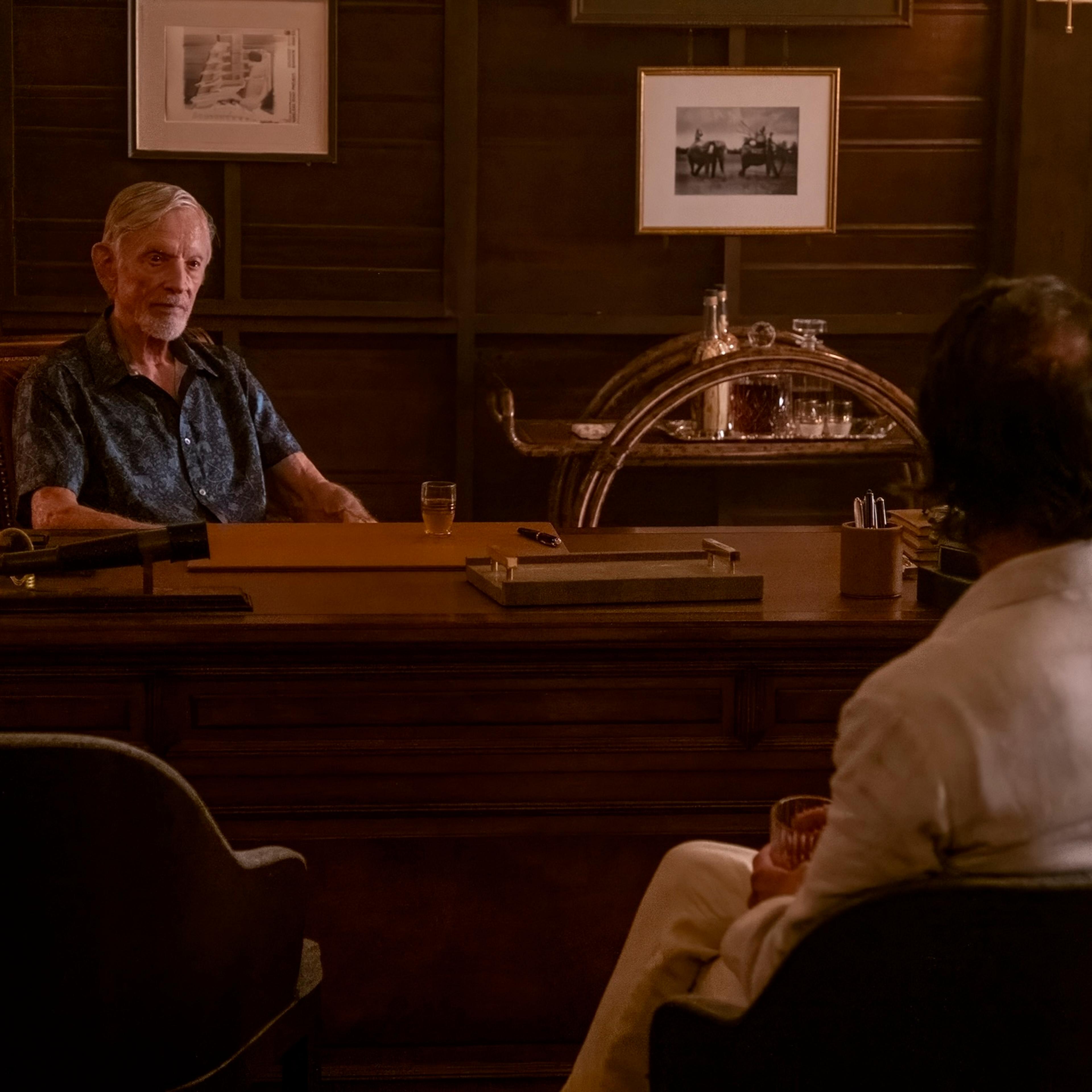 Scott Glenn and Walton Goggins in Season 3, Episode 7