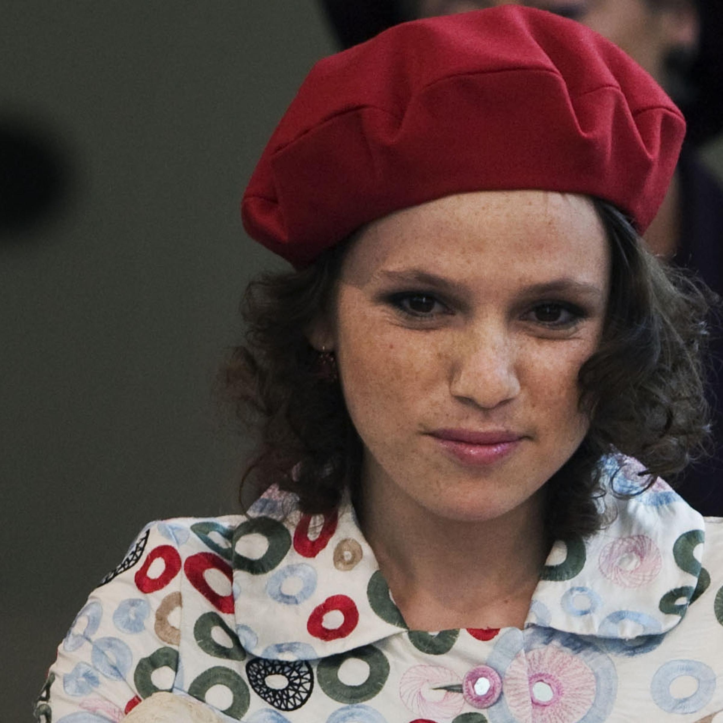 Dutch Queen's sister dead at 33