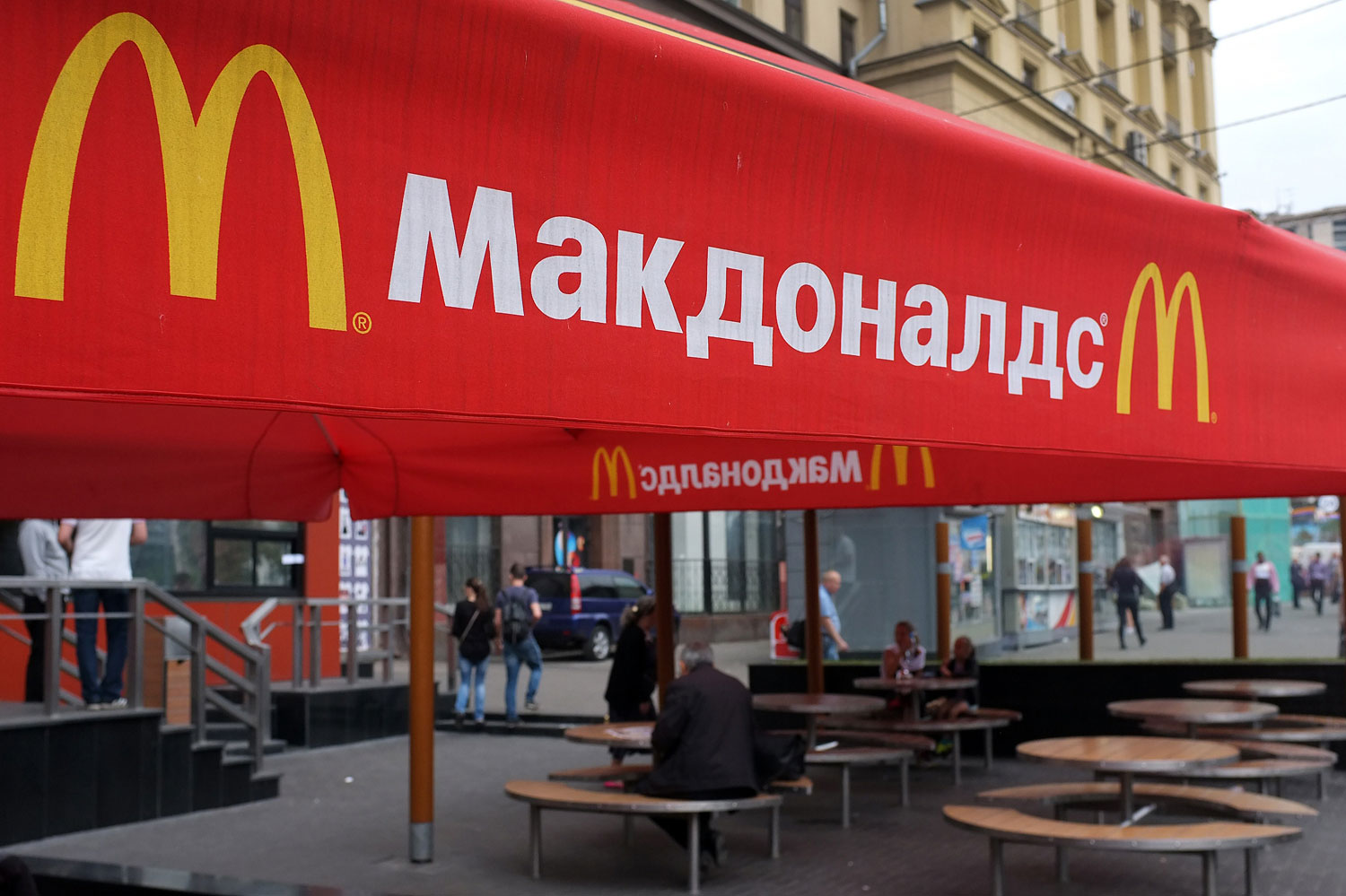 RUSSIA-UKRAINE-CRISIS-US-TRADE-FOOD-MCDONALDS