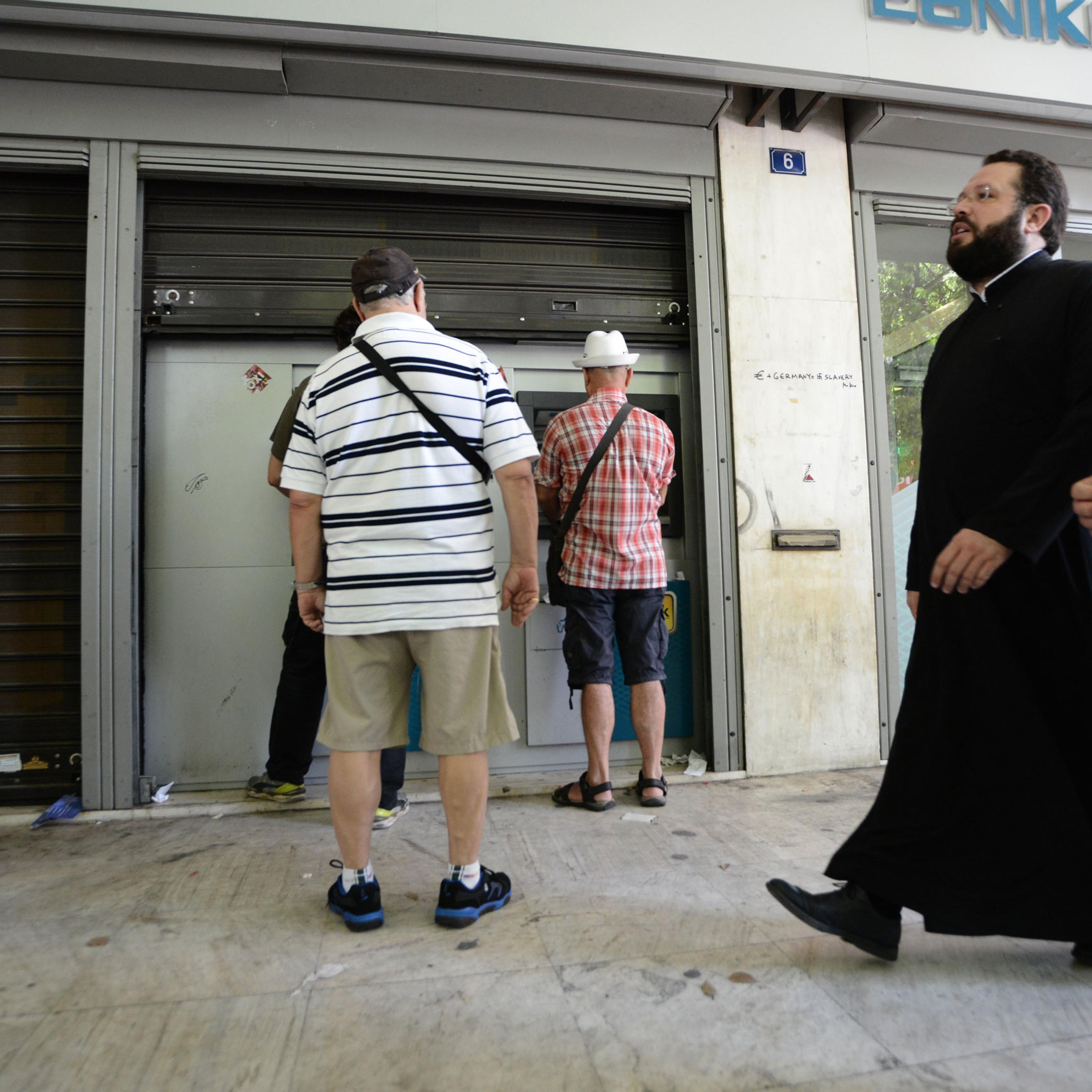 Pensioners at an ATM at Karageorgi Servias Street