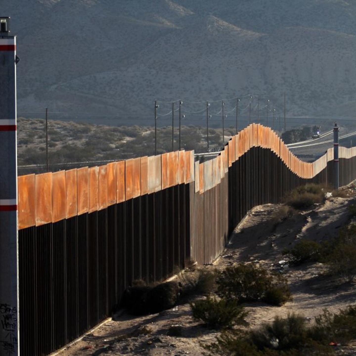 MEXICO-US-BORDER-WALL