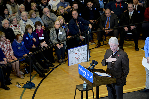 Former U.S. President Bill Clinton campaigns for his wife, Democratic president candidate Hillary Clinton, at Nashua Community College January 4, 2016 in Nashua, New Hampshire.