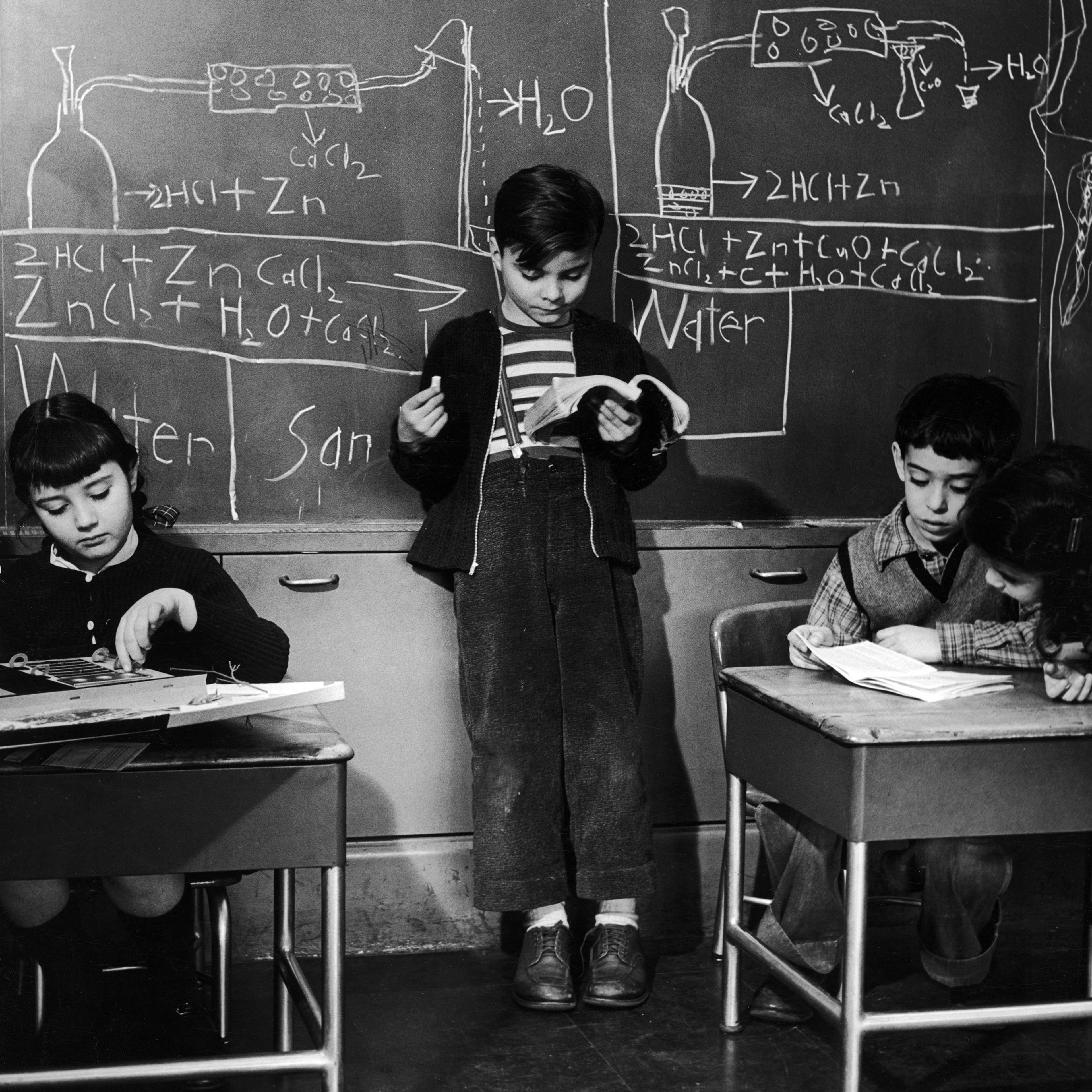 Photo from a public "genius school" for 3-to-11-year-olds at New York's Hunter College, 1948.