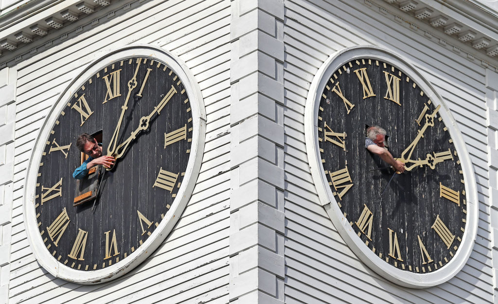 Daylight savings concept