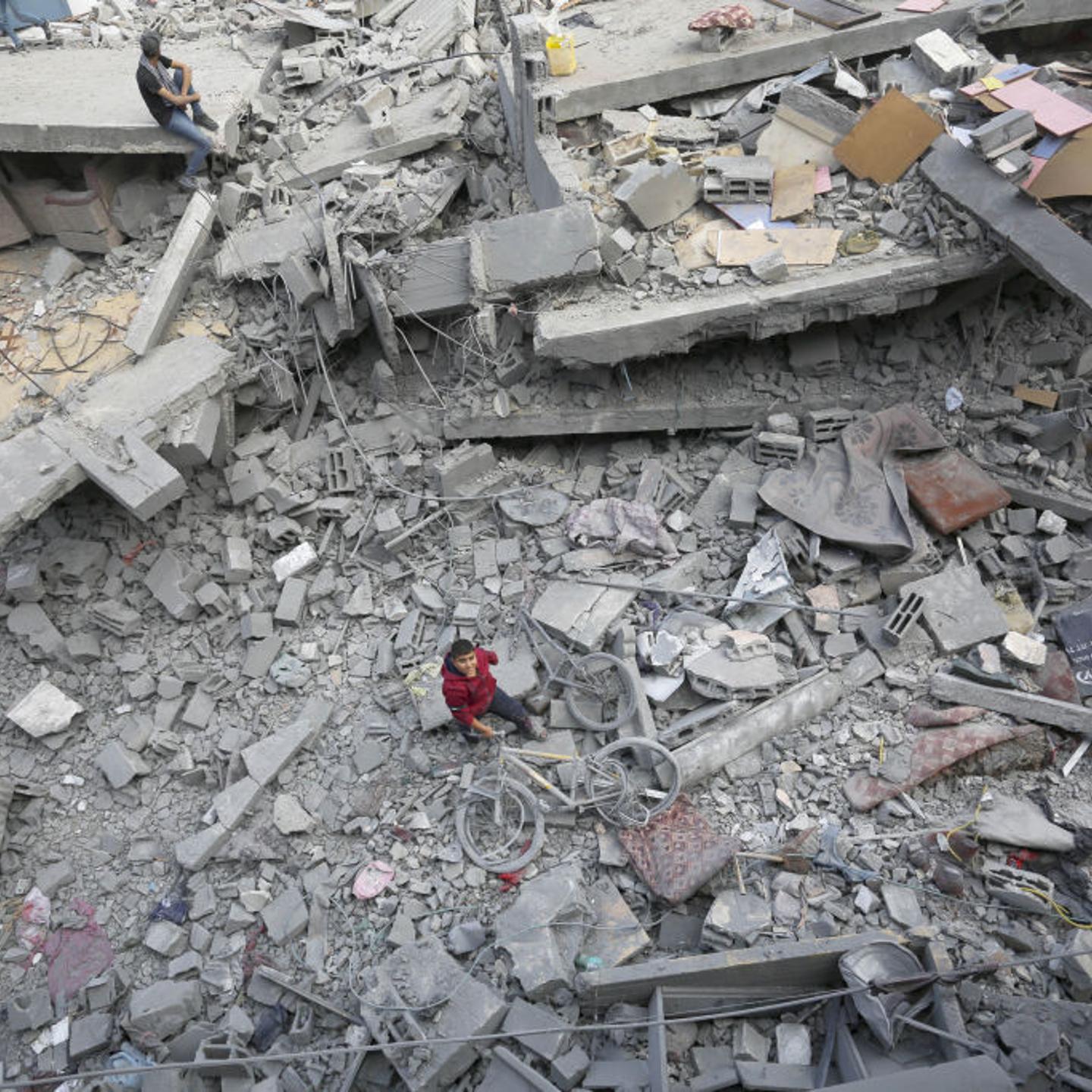 Israeli attacks on Gaza continue