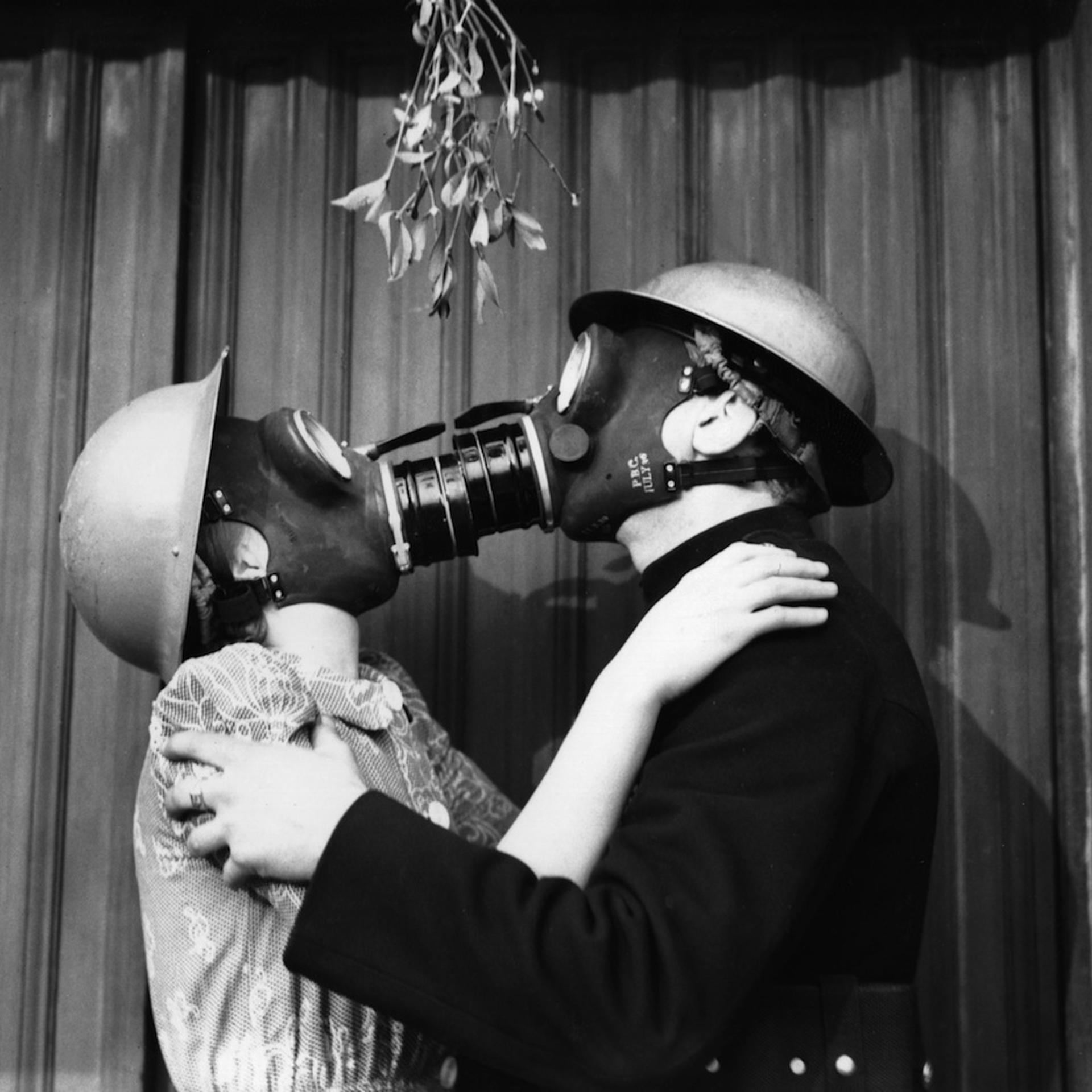 Gas Mask Kiss