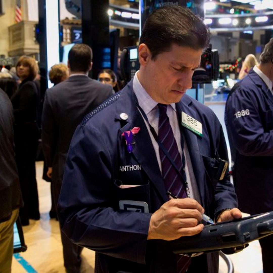 First Day Of Trading for 2015 On The Floor Of The NYSE As U.S. Stock-Index Futures Rise After S&P 500's December Decline