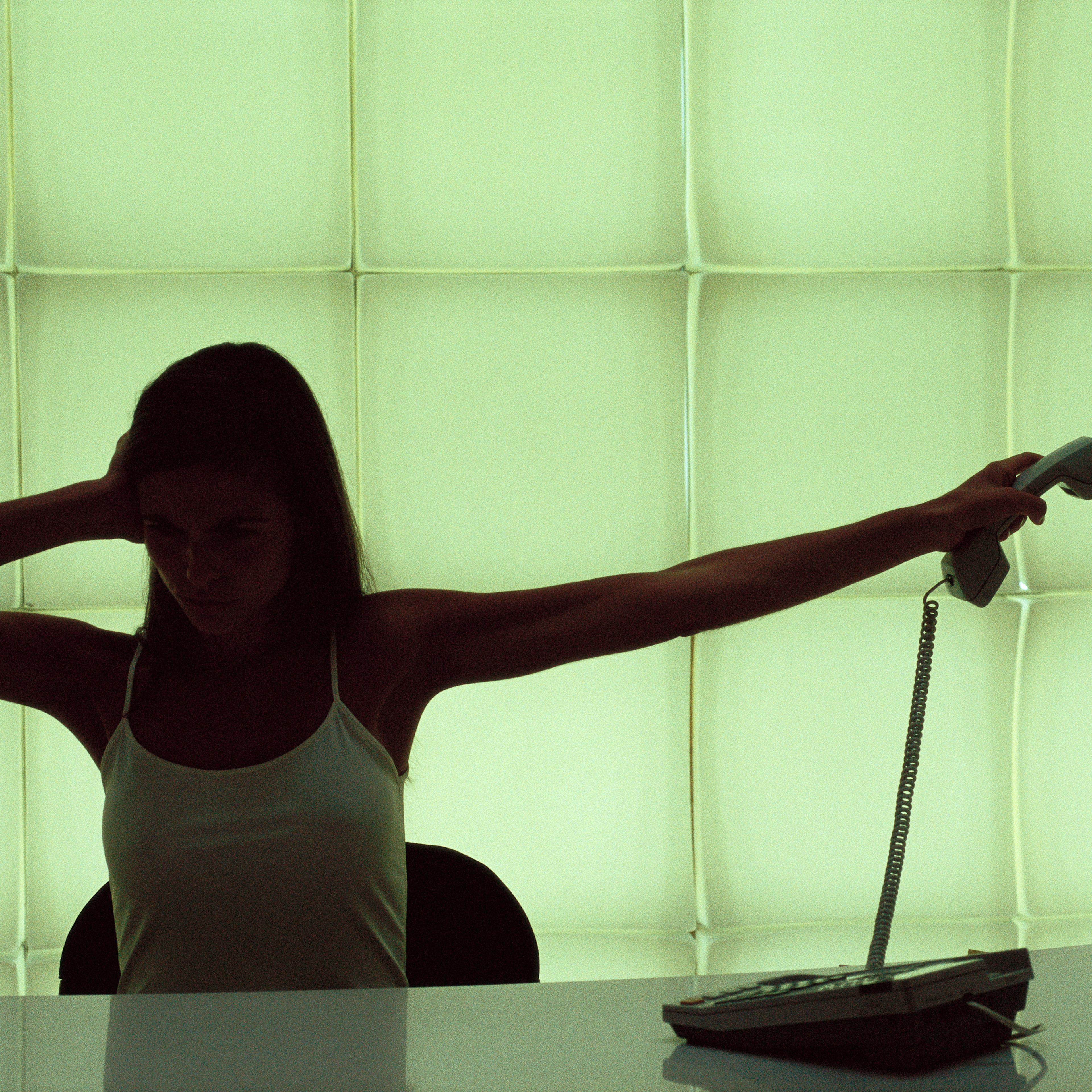 woman migraine