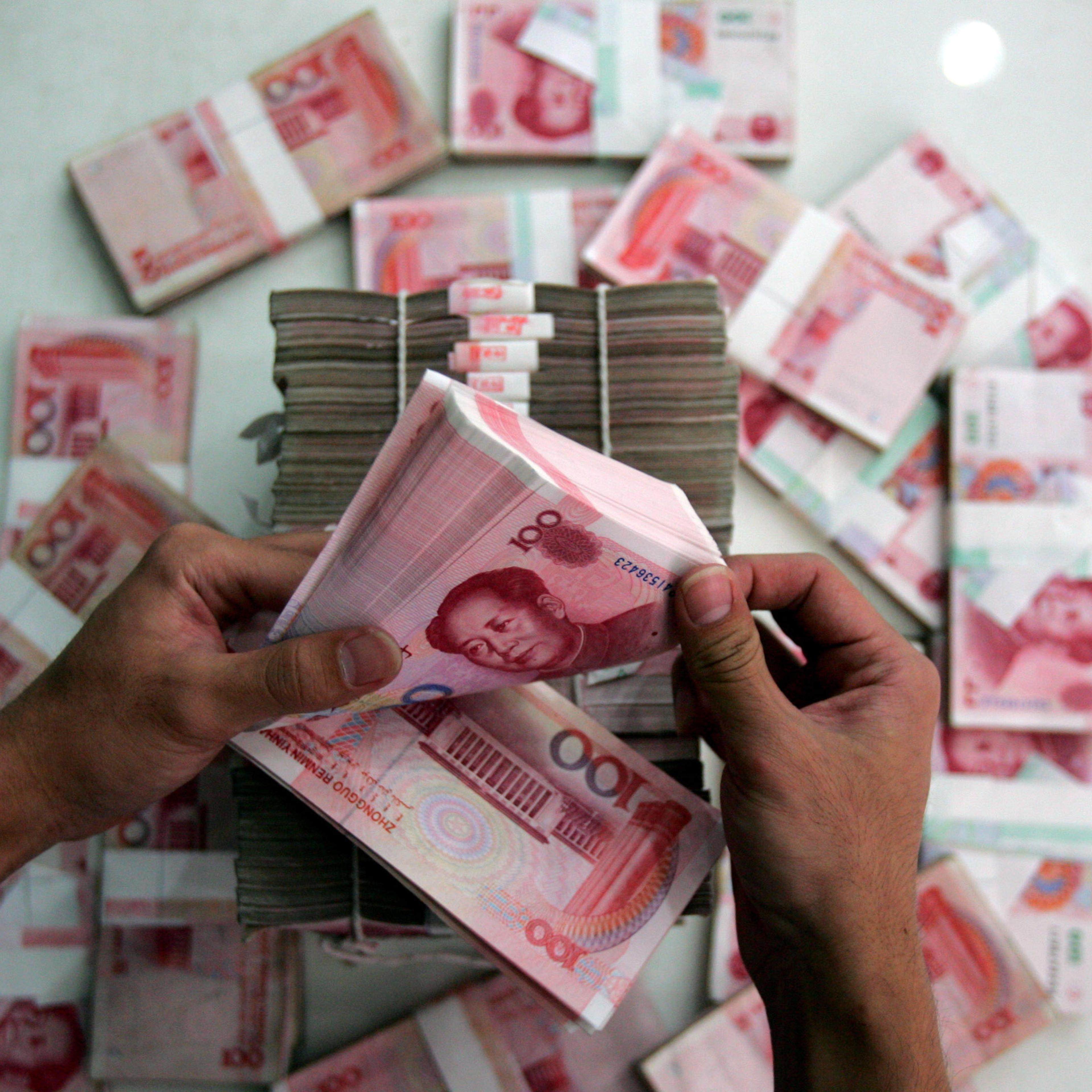 China Scraps Yuan Peg To US dollar