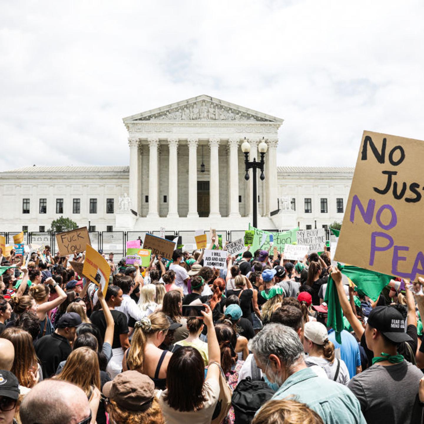 Supreme Court Overturns Roe v. Wade Abortion-Rights Ruling
