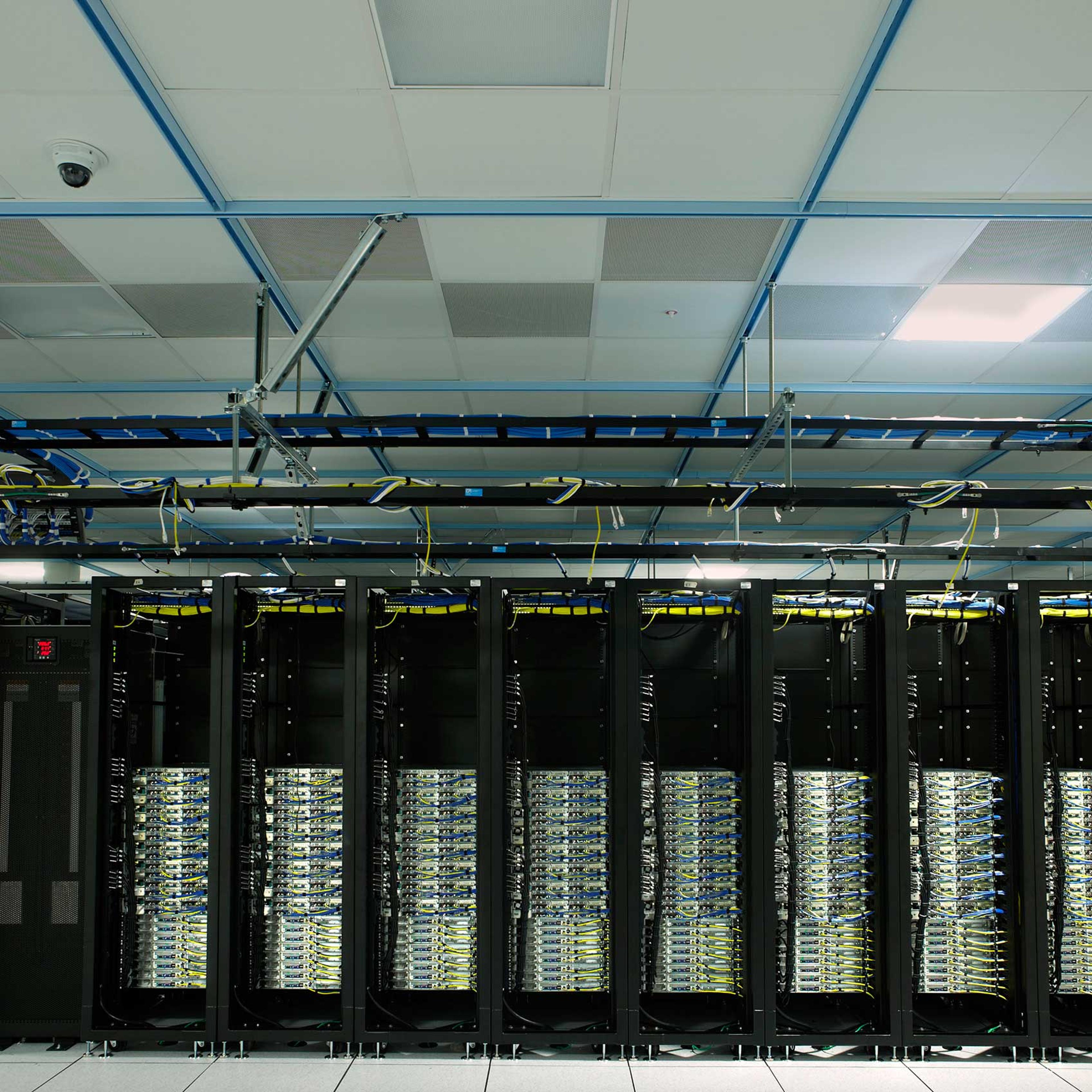 The center was constructed using a "layered replication" model that makes failure almost impossible, even if a regional power system blacks out.