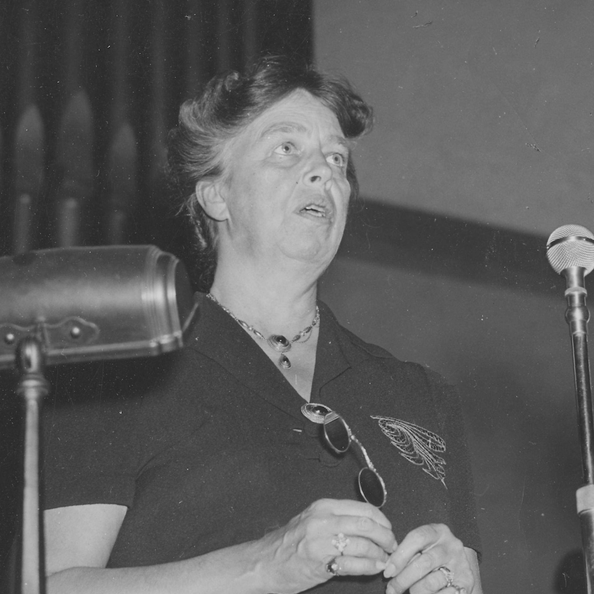 Eleanor Roosevelt Delivering