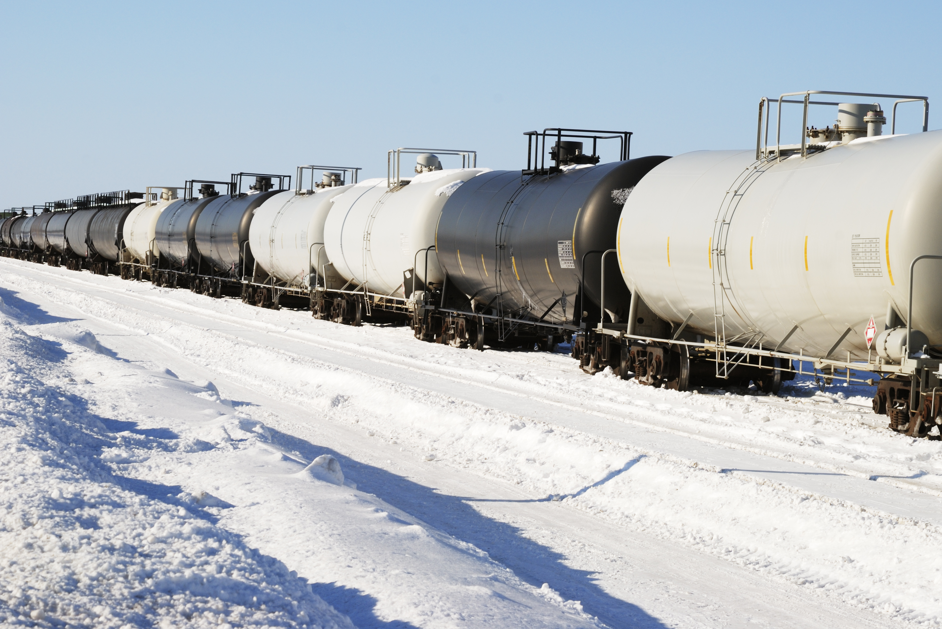 oil-tanker-train
