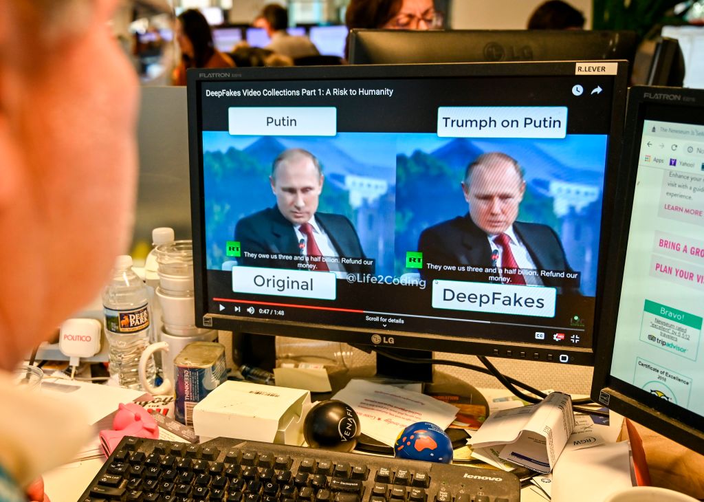 US-IT-MEDIA-POLITICS